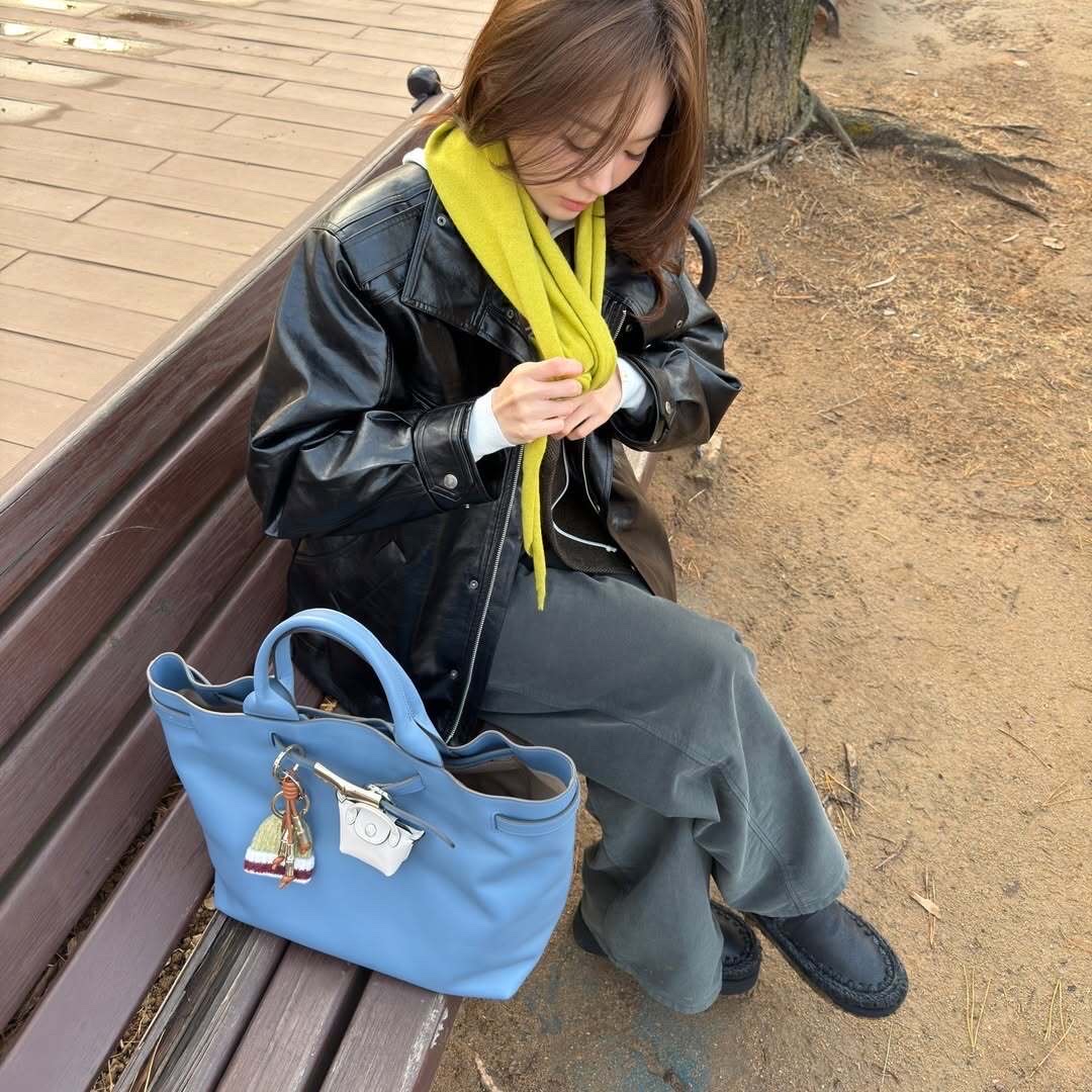 Longchamp Le Smart Tote Bag Slate, Longchamp Le Pliage Xtra Keyring Cognac 착용 스타일 - 1