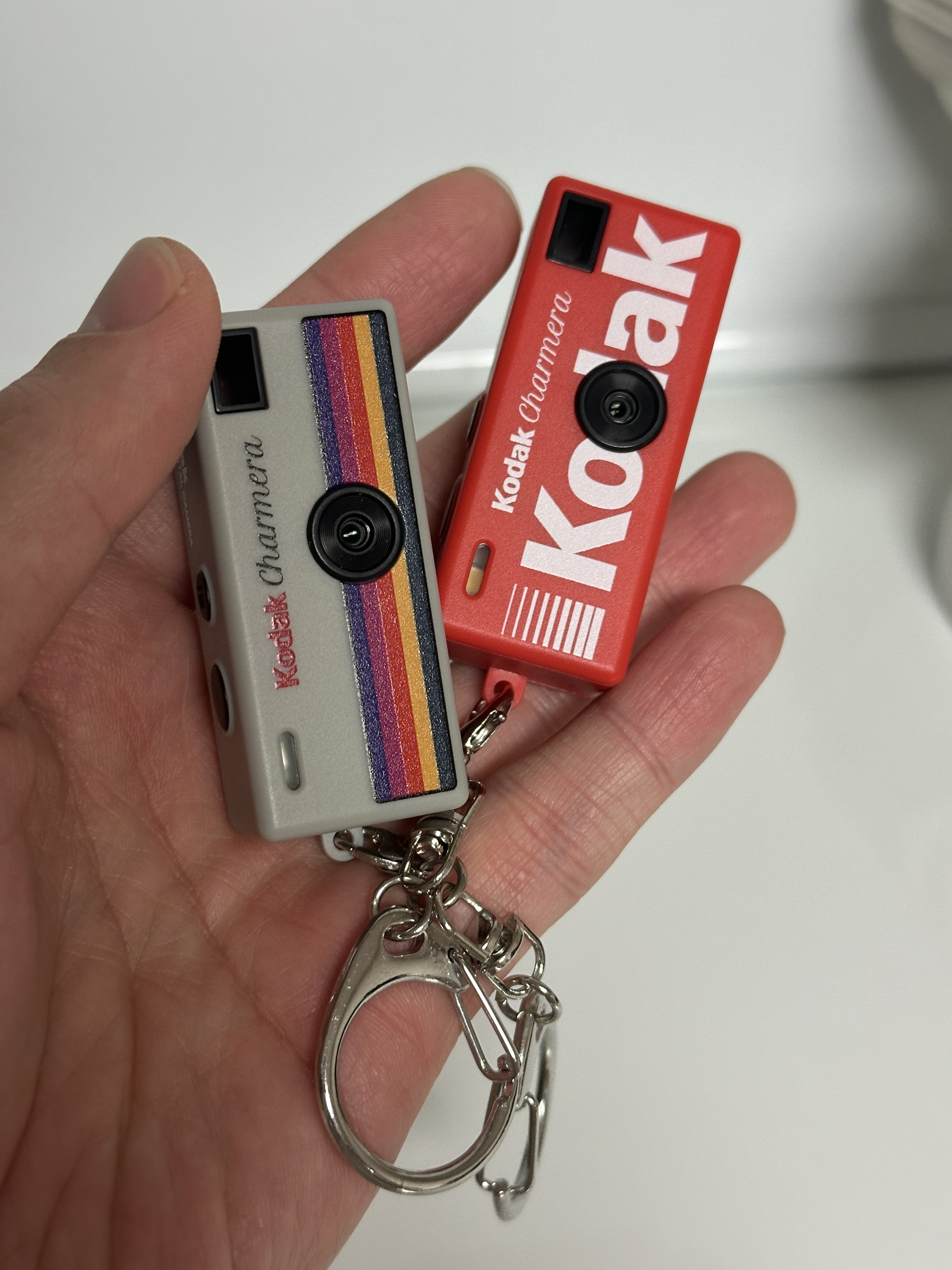 Kodak Charmera Key Chain Film Camera Sealed Case (1 Blind Box) 착용 스타일