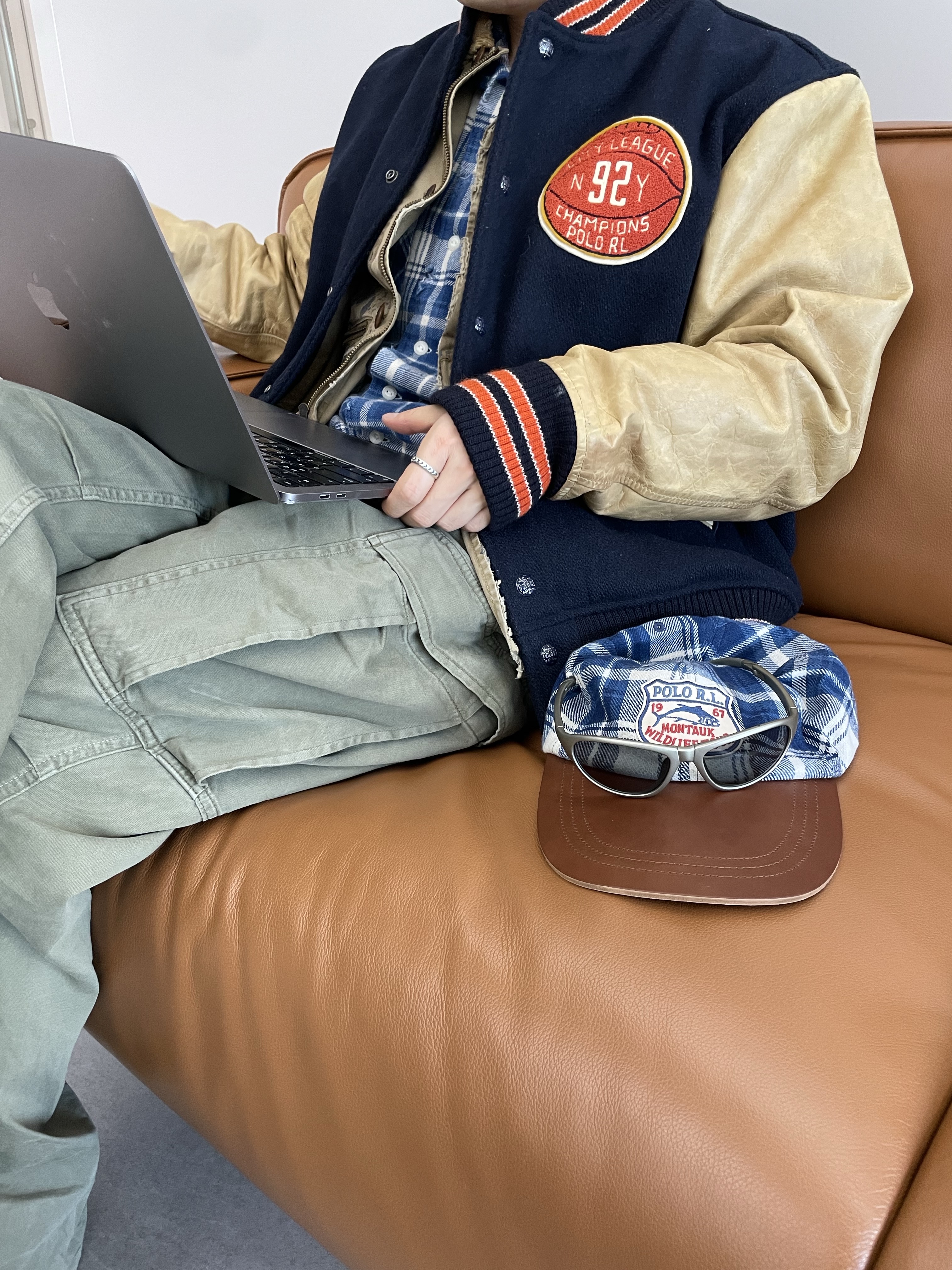 [10% 적립] [KREAM Limited Edition The Trophy Fishing Club] Polo Ralph Lauren Long Bill Flannel Cap Assorted - 25FW 착용 스타일 - 5