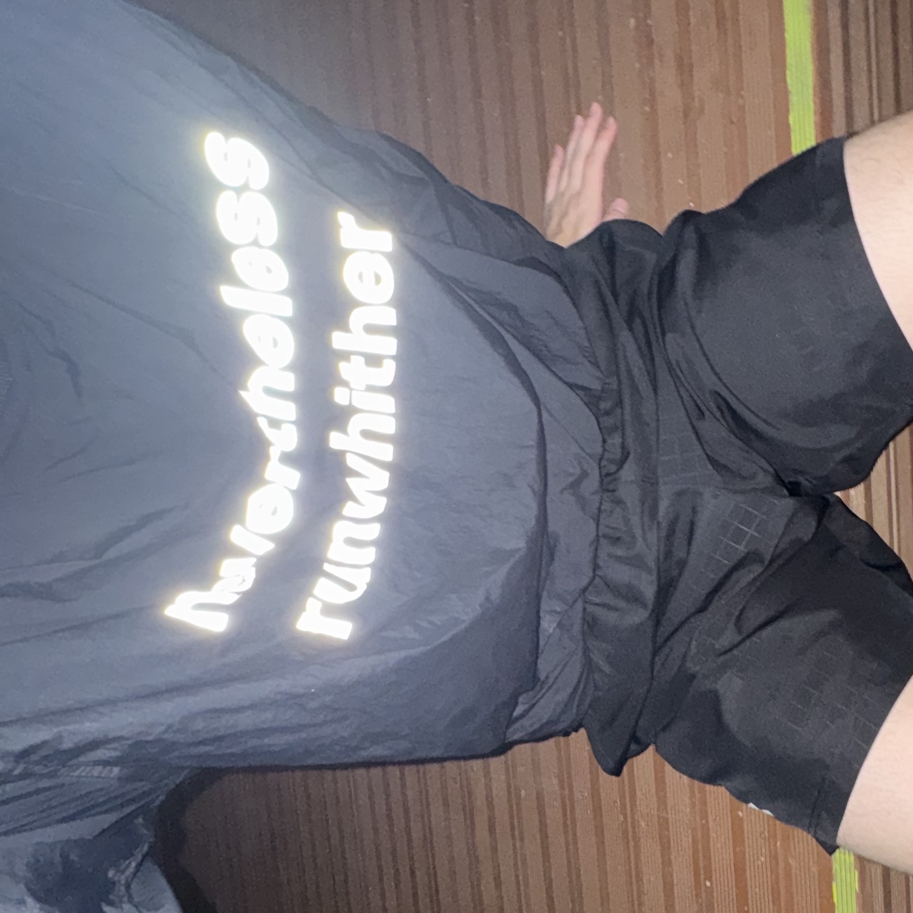 [KREAM 단독] runwhither Windbreaker MTM Black 착용 스타일