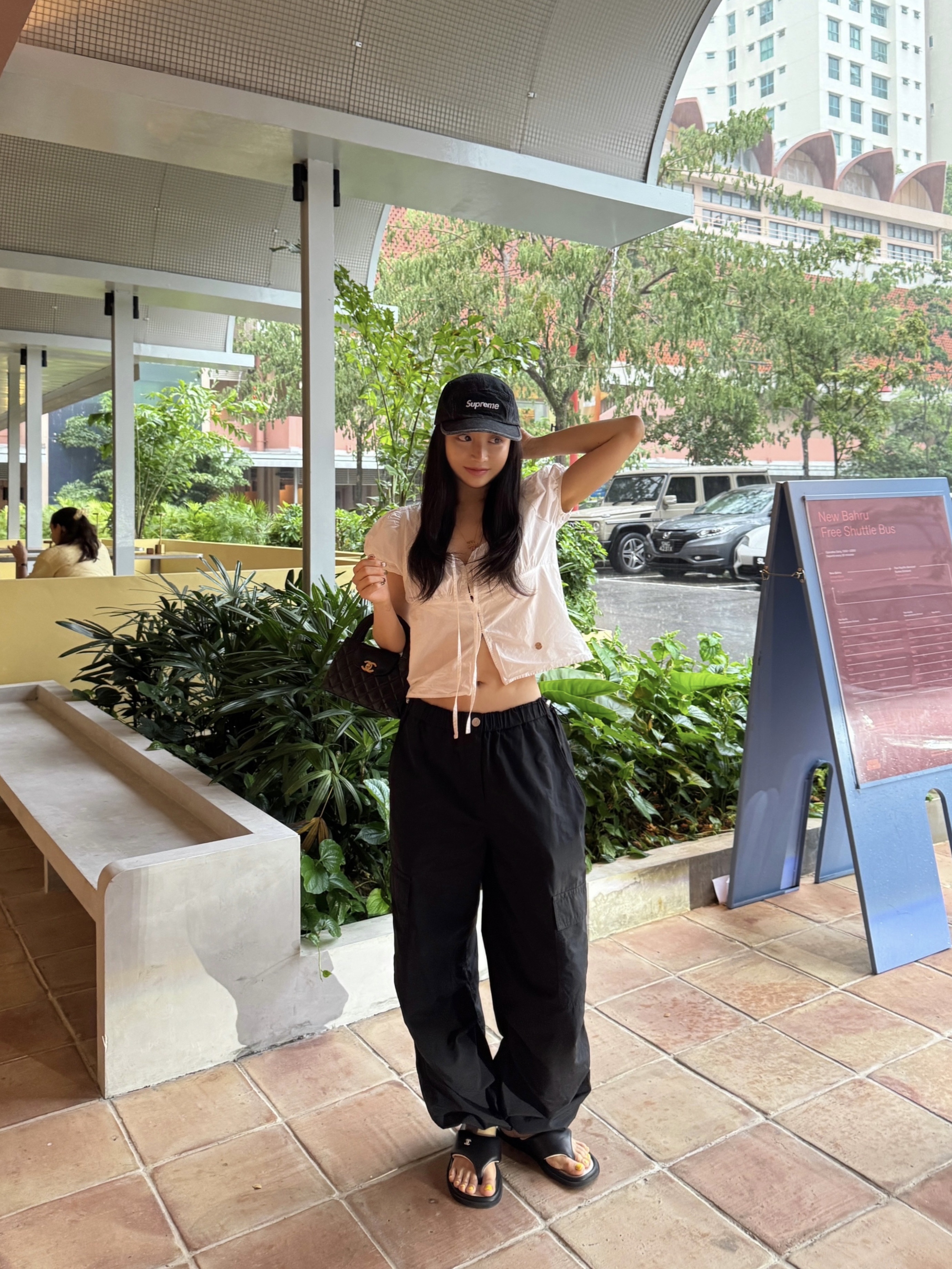 Supreme Washed Chino Twill Camp Cap Black - 25SS, Chanel Mini Shopping Bag Shiny Aged Calfskin & Gold Black 착용 스타일 - 1