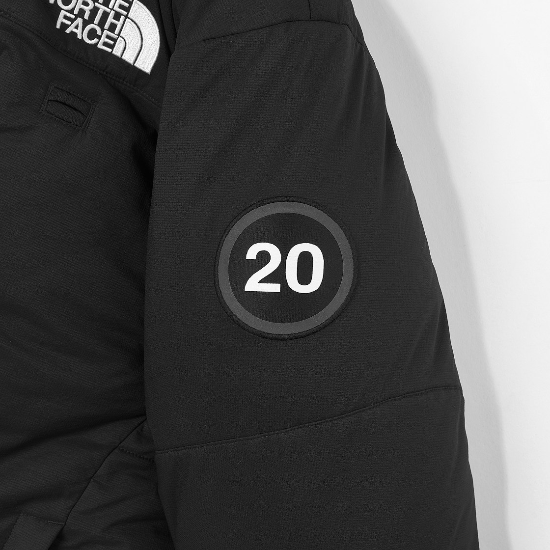 노스페이스 x 도버 스트리트 마켓 히말라얀 파카 블랙(The North Face x DSM Himalayan Parka Black) - 6