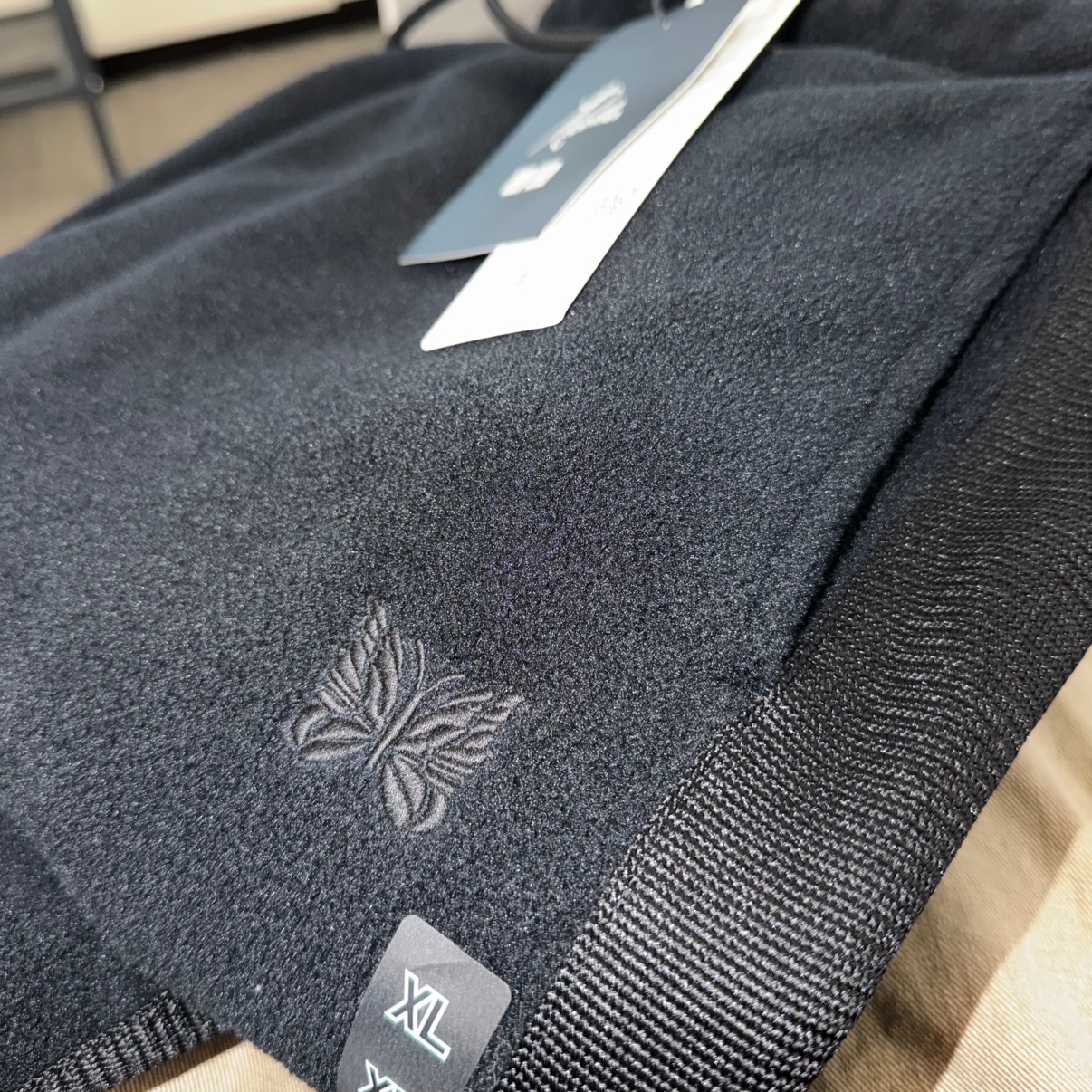 Uniqlo x Needles Fleece Wide Pants Black - JP, Uniqlo x Needles Fleece Oversized Cardigan Black - KR 착용 스타일 - 2