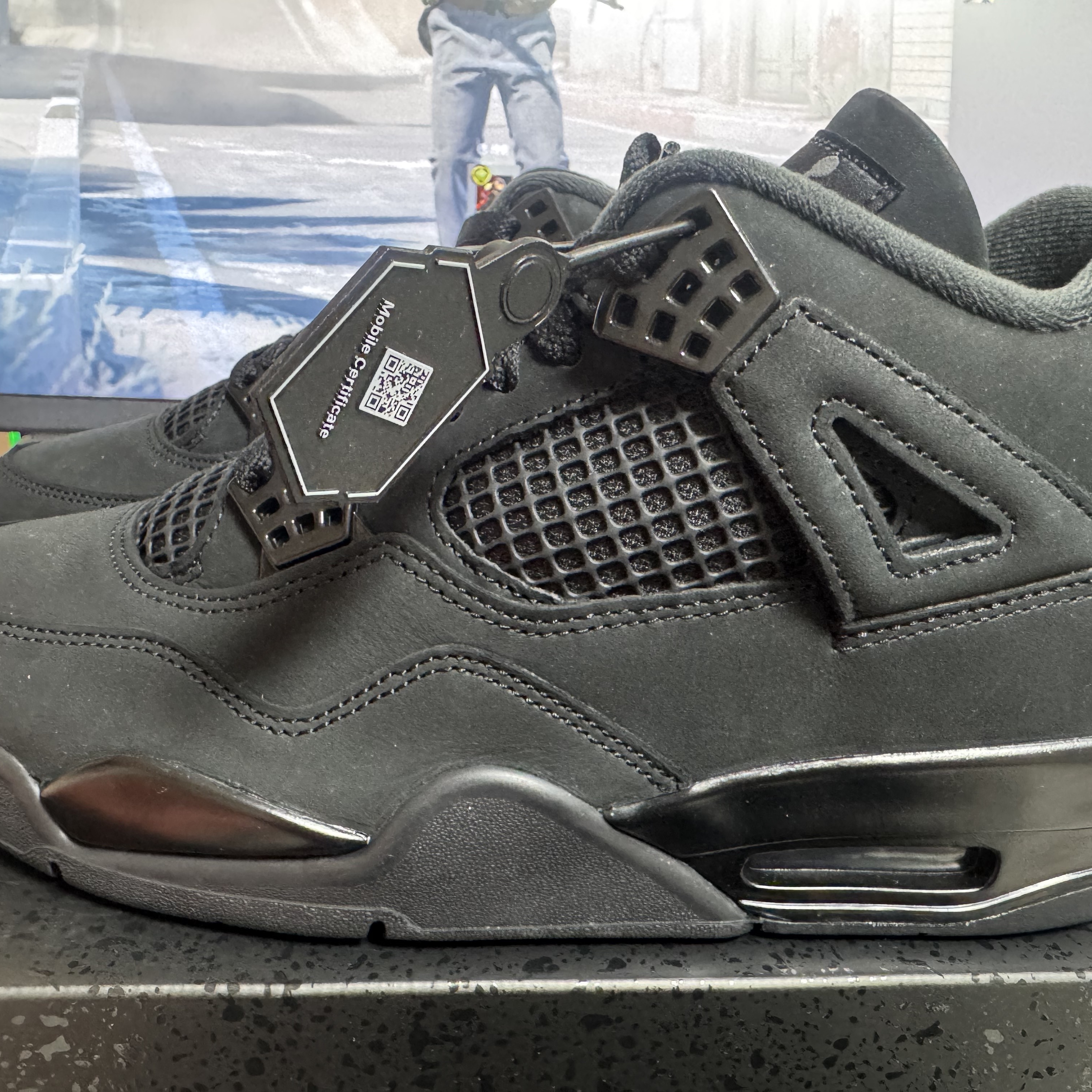 Jordan 4 Retro Black Cat 2025 착용 스타일 - 1