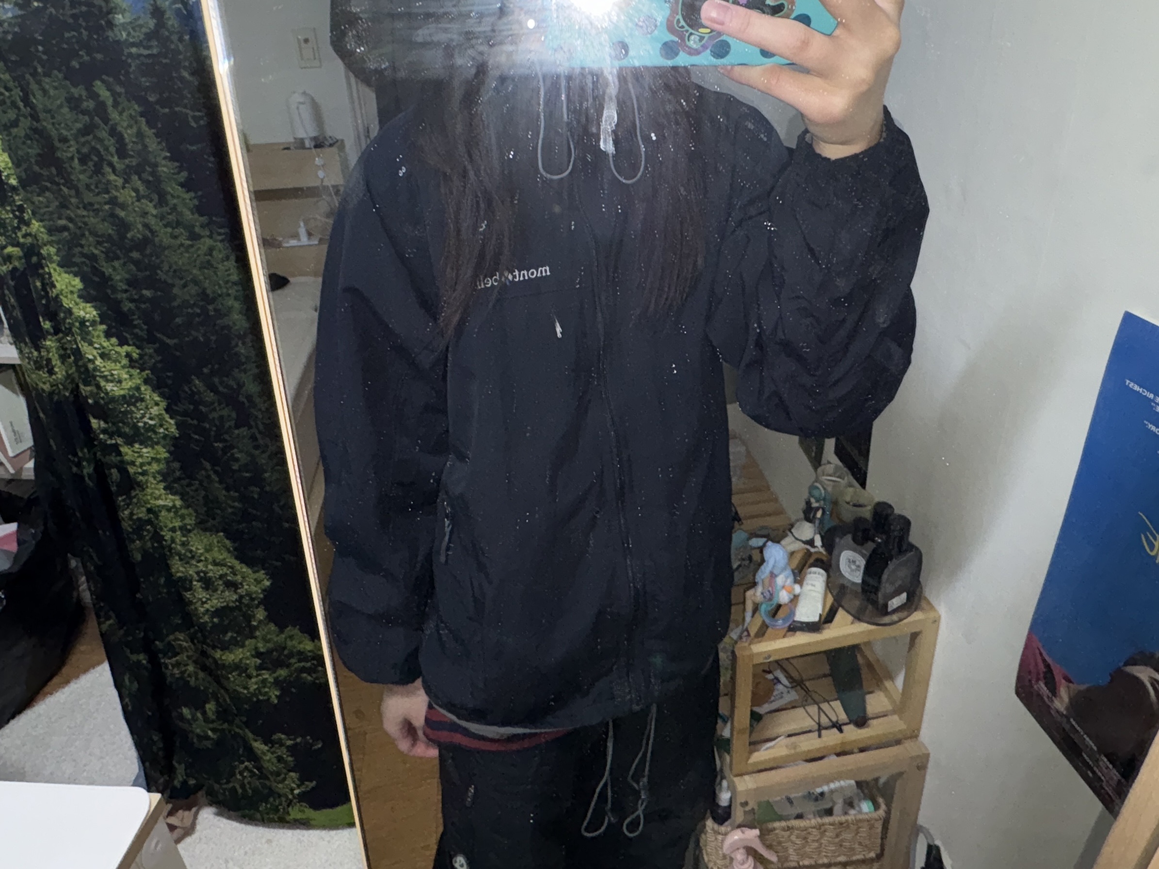 Montbell Wind Blast Hooded Jacket Black 착용 스타일
