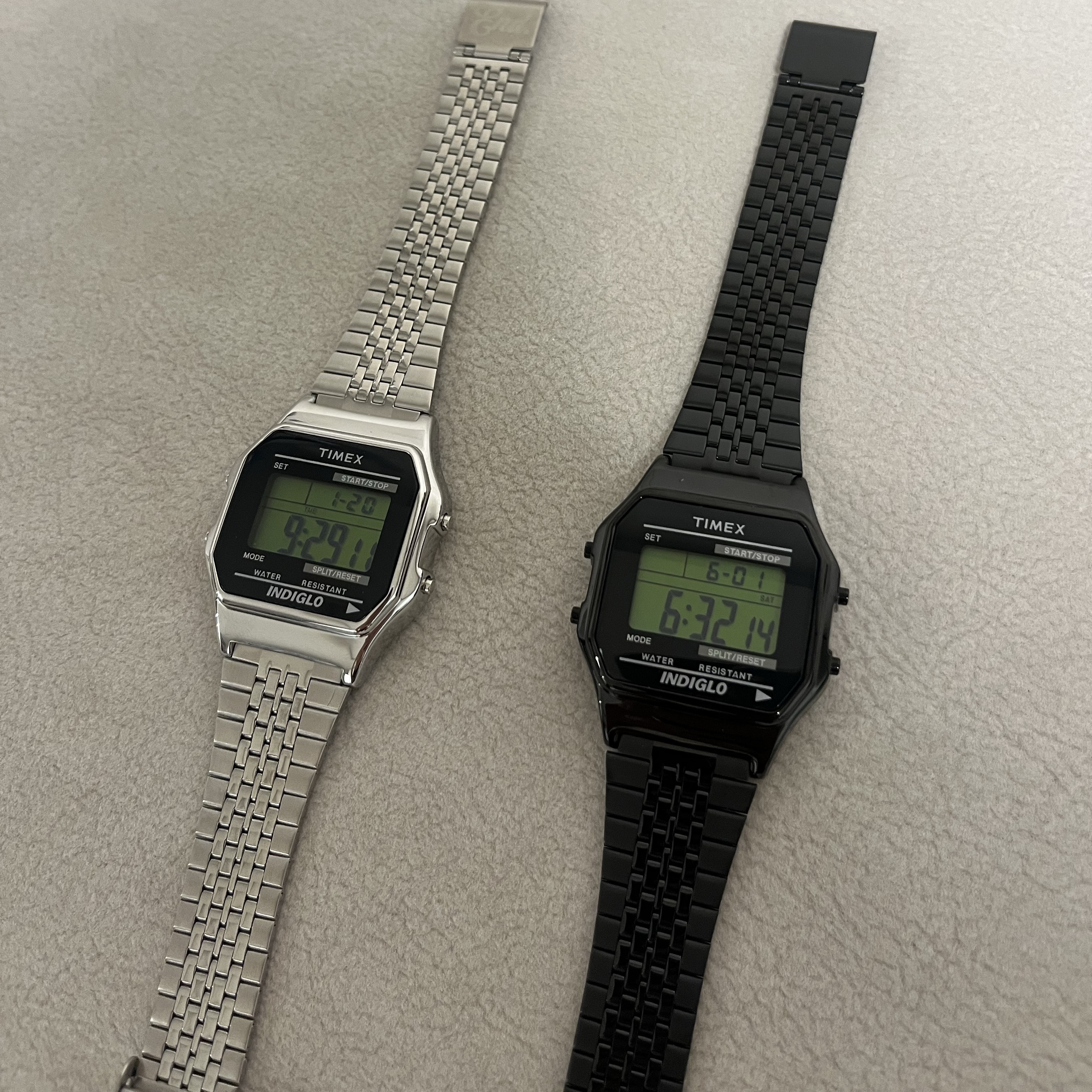 Timex x END. T80 Everyday Watch Black, Timex x END. T80 Everyday Watch Silver 착용 스타일