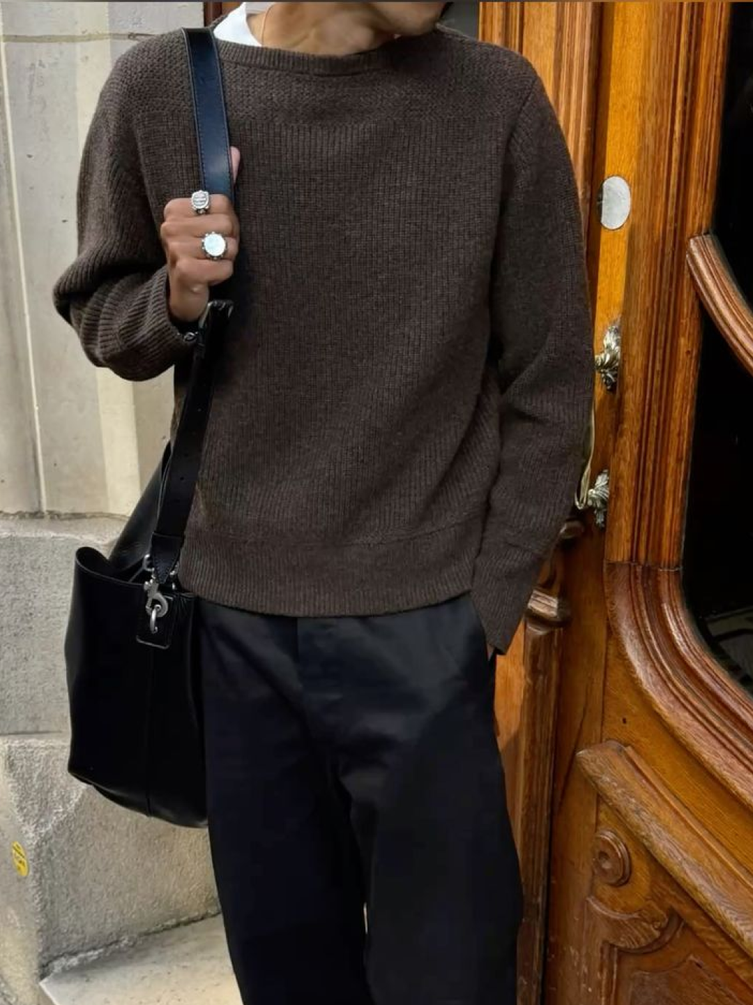 Millo Archive Slanted Henley Neck Knit Ash Brown, Knitted Knitted Shaggy Dog Wool 100% Round Knit Brown 착용 스타일 - 5