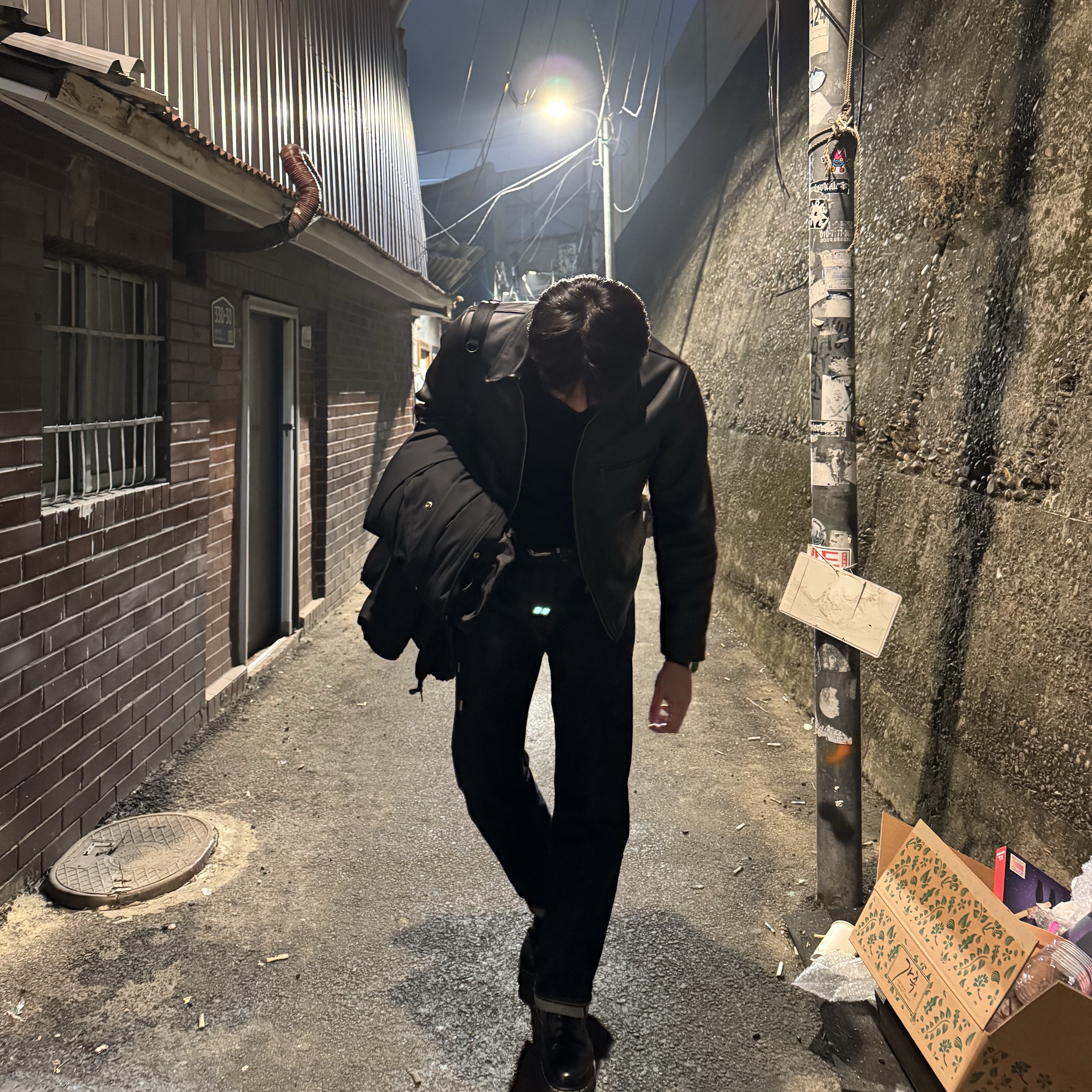 Dr. Martens 1460 Smooth Boots Black, LVC 1947 501 Rigid Cotton Jean Dark Indigo 착용 스타일 - 4