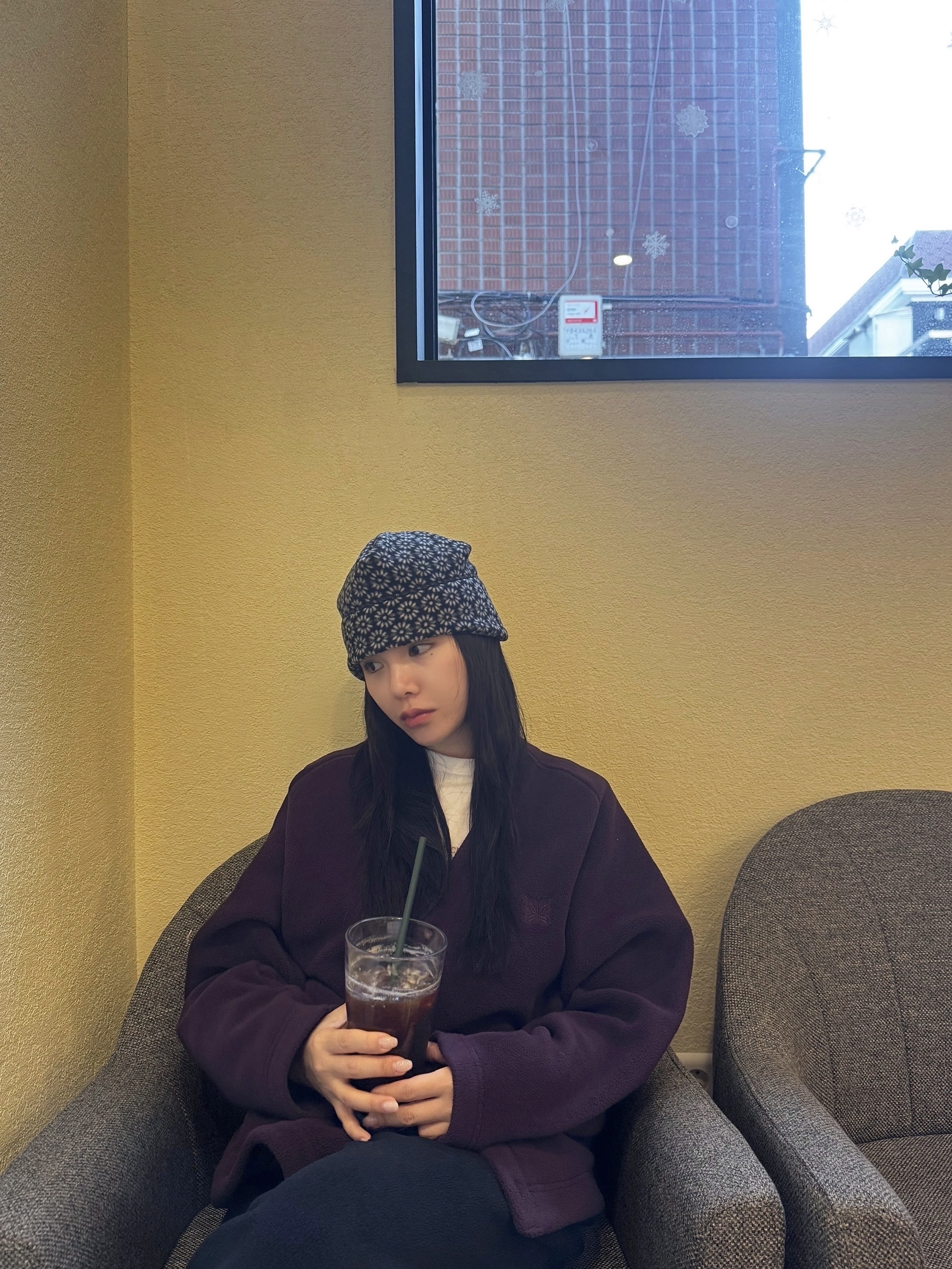 Uniqlo x Needles Fleece Oversized Cardigan Purple - KR, Uniqlo x Needles Fleece Wide Pants Black - KR 착용 스타일 - 3