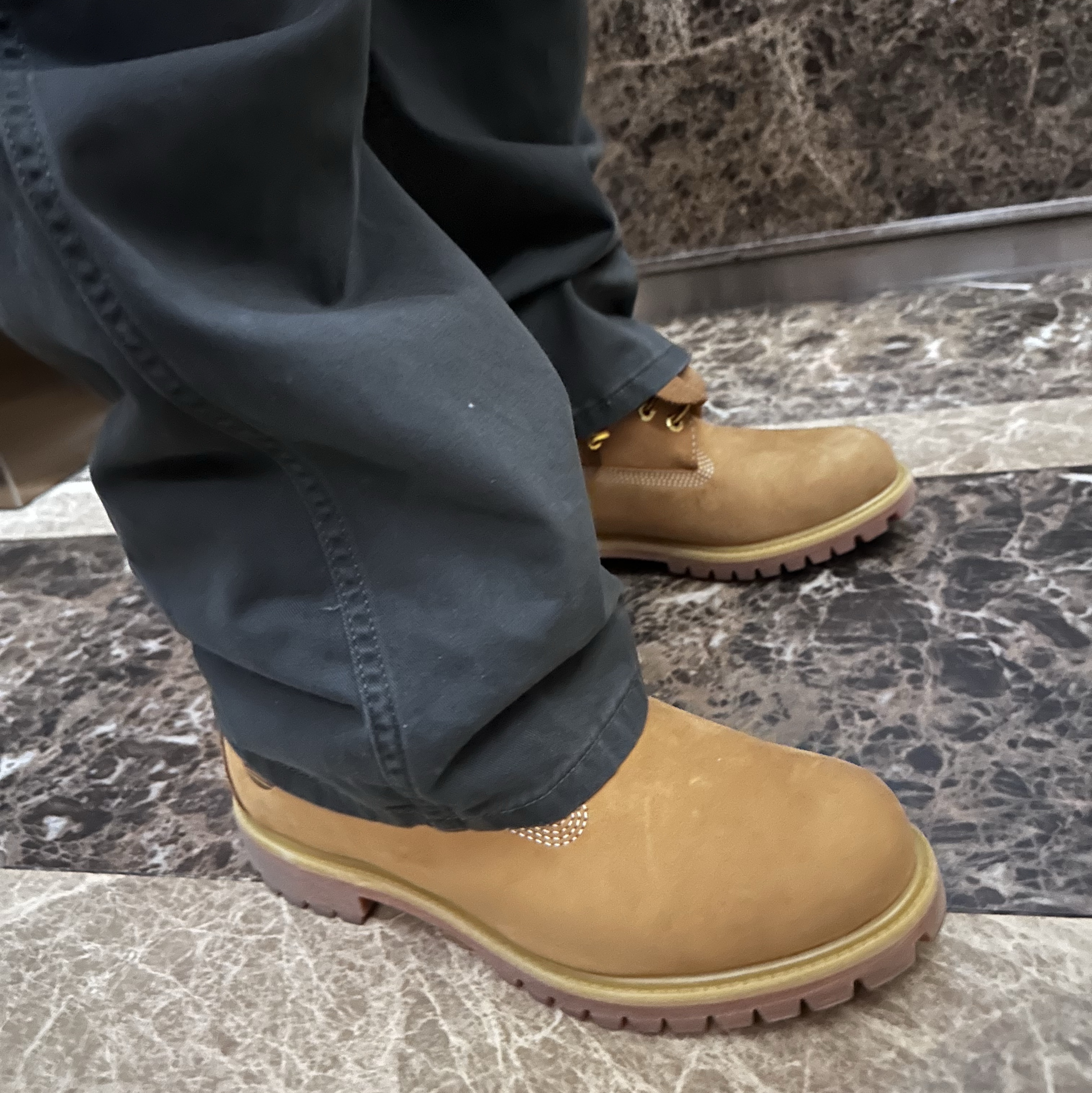 Timberland Premium 6 inch Waterproof Boot Wheat Nubuck - Medium, Gentle Monster x Maison Margiela MM011 Clear Black Gradient 착용 스타일 - 3