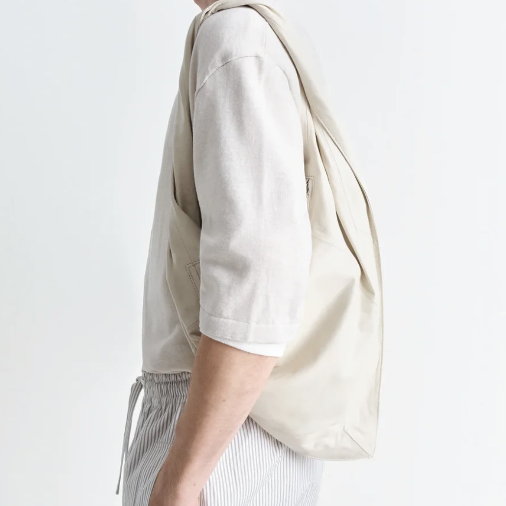 Lemaire Small Scarf Bag Off White 착용 스타일 - 1