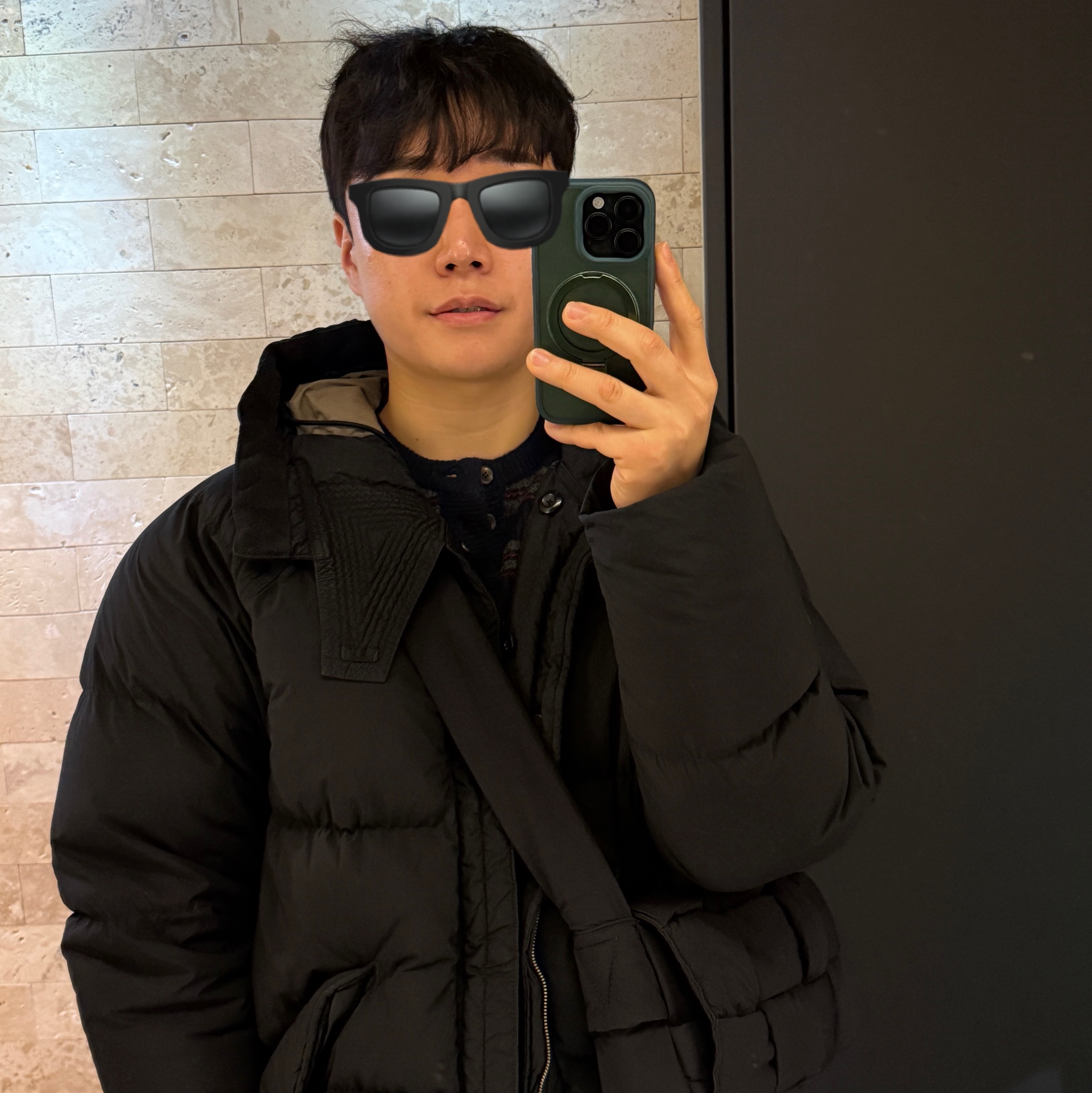 Ten C Artic Down Parka Black, Bottega Veneta Padded Tech Cassette Black 착용 스타일