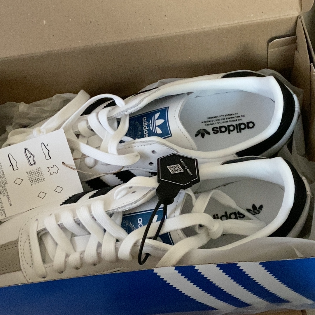 Adidas Samba OG Cloud White 착용 스타일