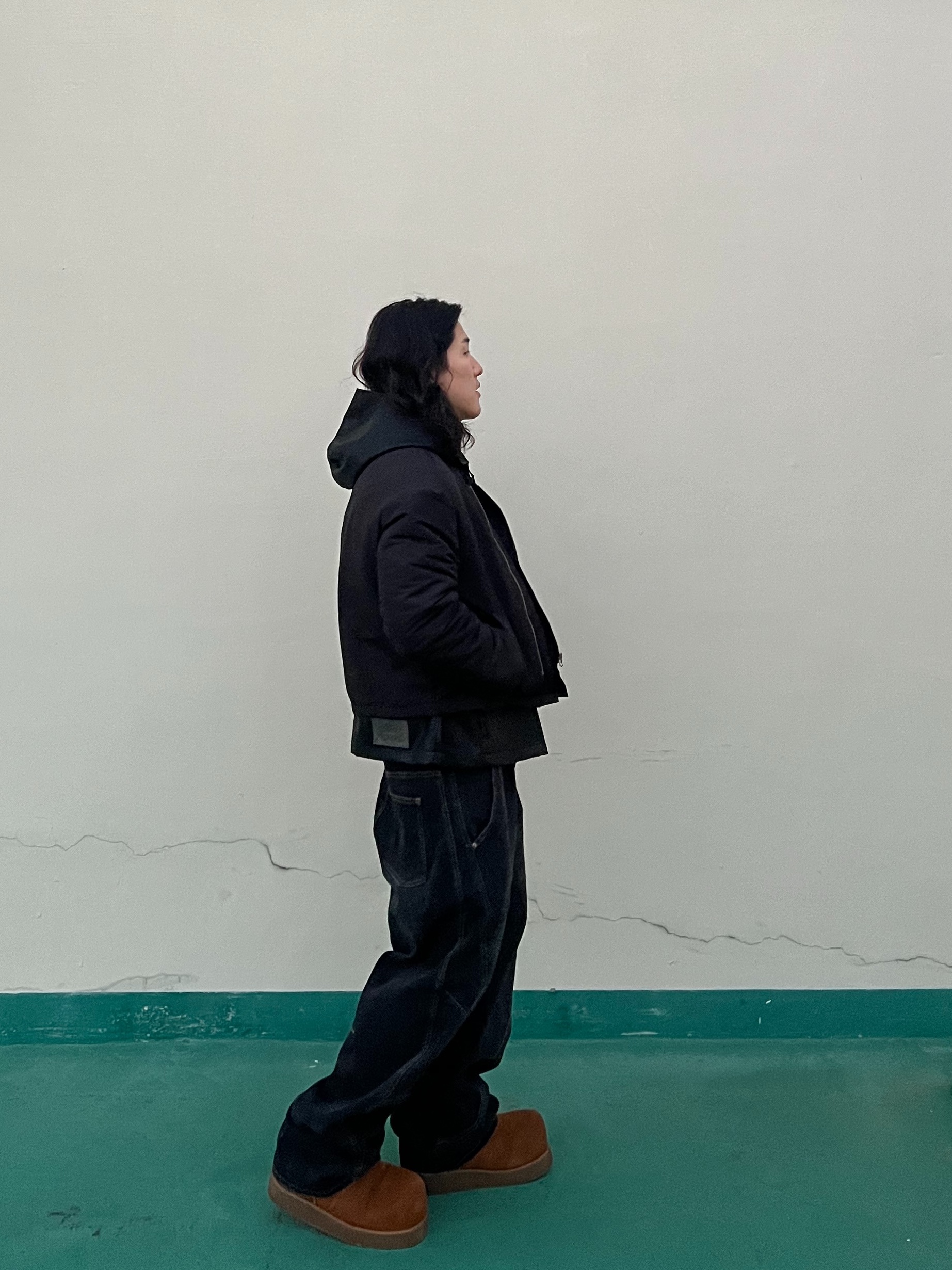 Hono Report Hooded Zip-Up Black, Farfromwhat Far Pin Button & Safety Pin 착용 스타일 - 4