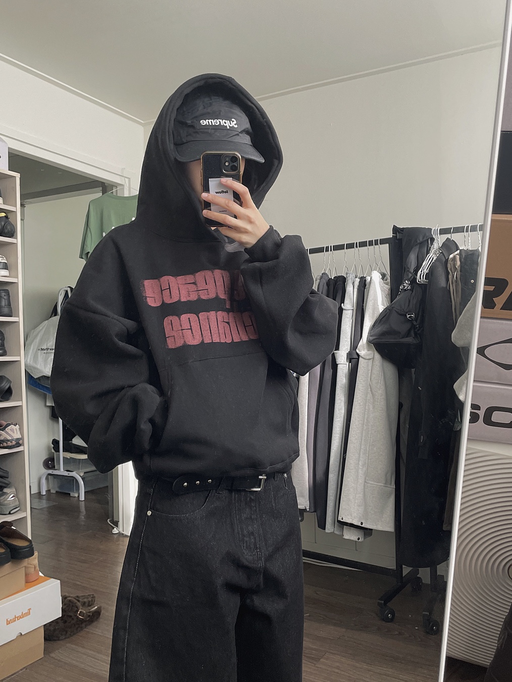 Supreme Shockcord Camp Cap Black - 21FW, Oakley Light Breathe Triple Black 착용 스타일 - 2