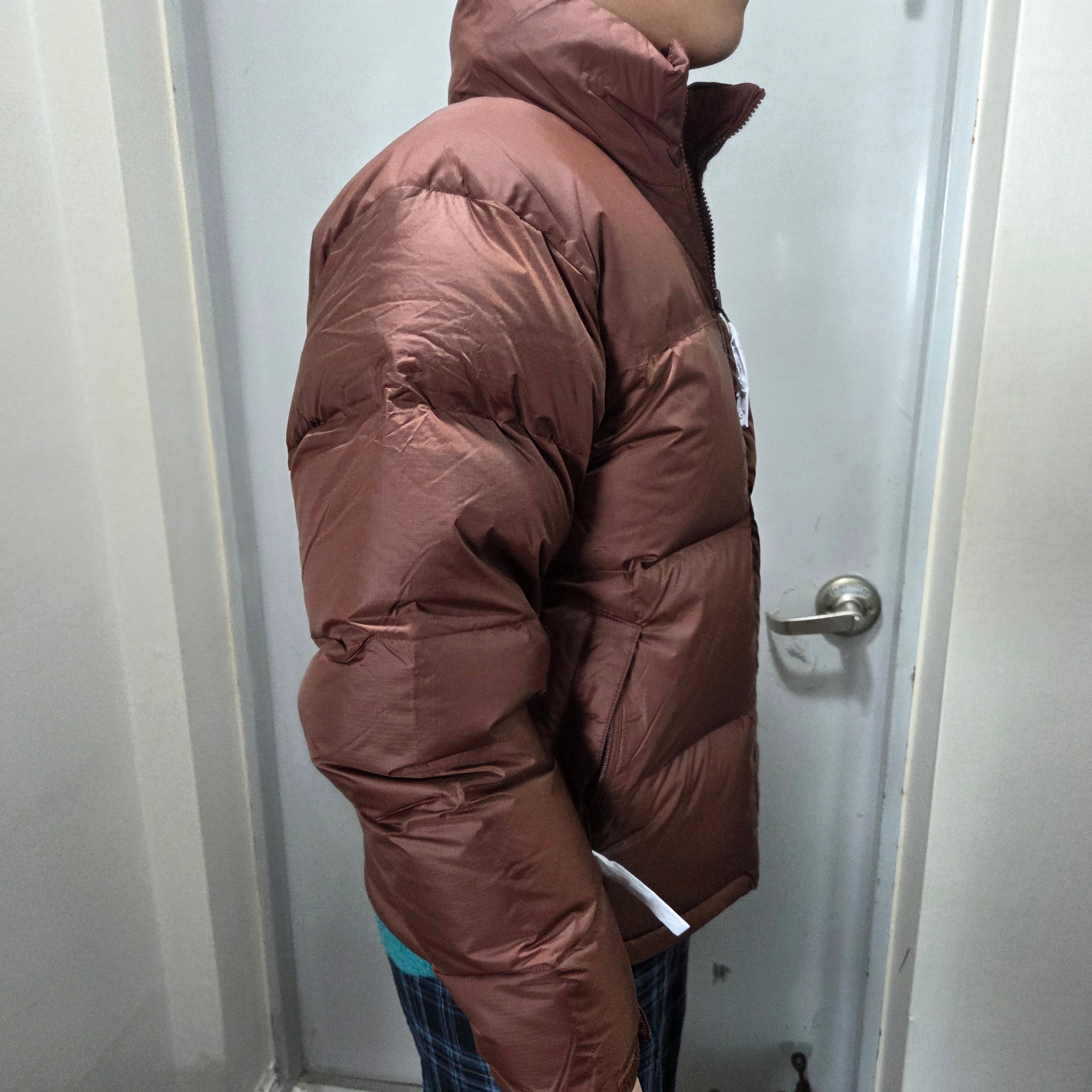 The North Face 1996 Eco Nuptse Jacket Brown 착용 스타일 - 2