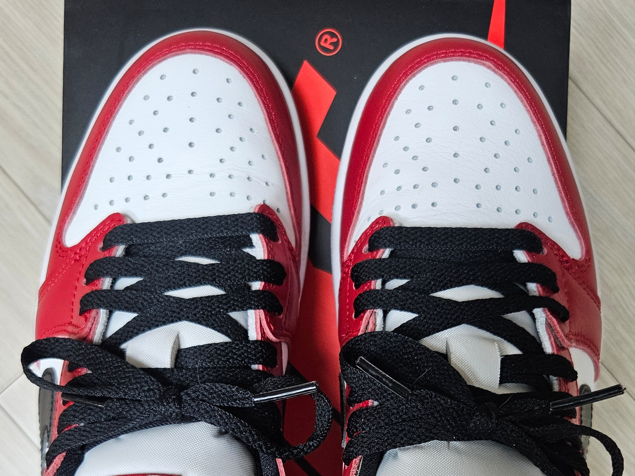 Jordan 1 Retro Low OG Chicago 착용 스타일 - 3