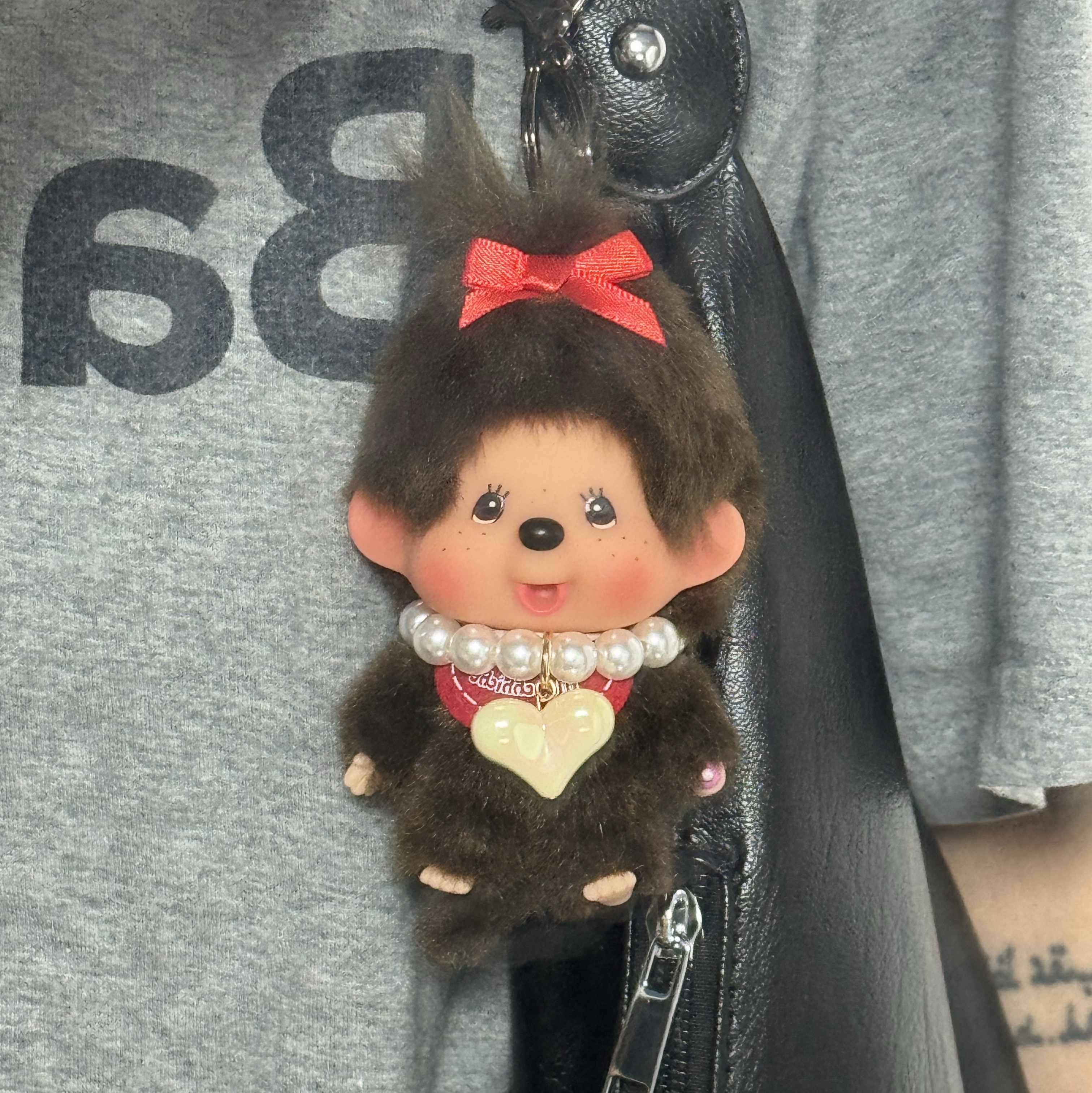 Monchhichi Bighead SS Girl Key Chain Brown 착용 스타일
