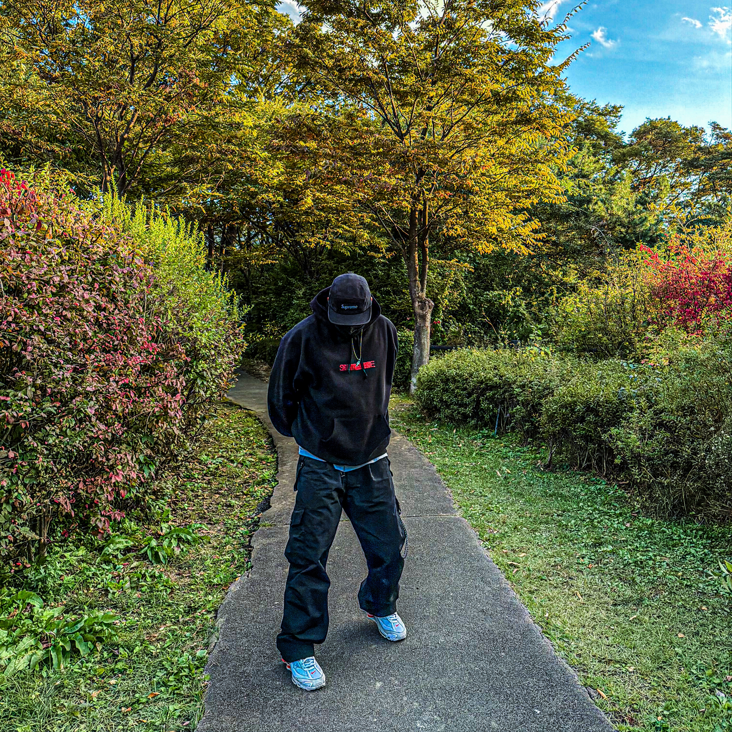 Supreme Swarovski Motion Logo Hooded Sweatshirt Black - 25FW 착용 스타일 - 2