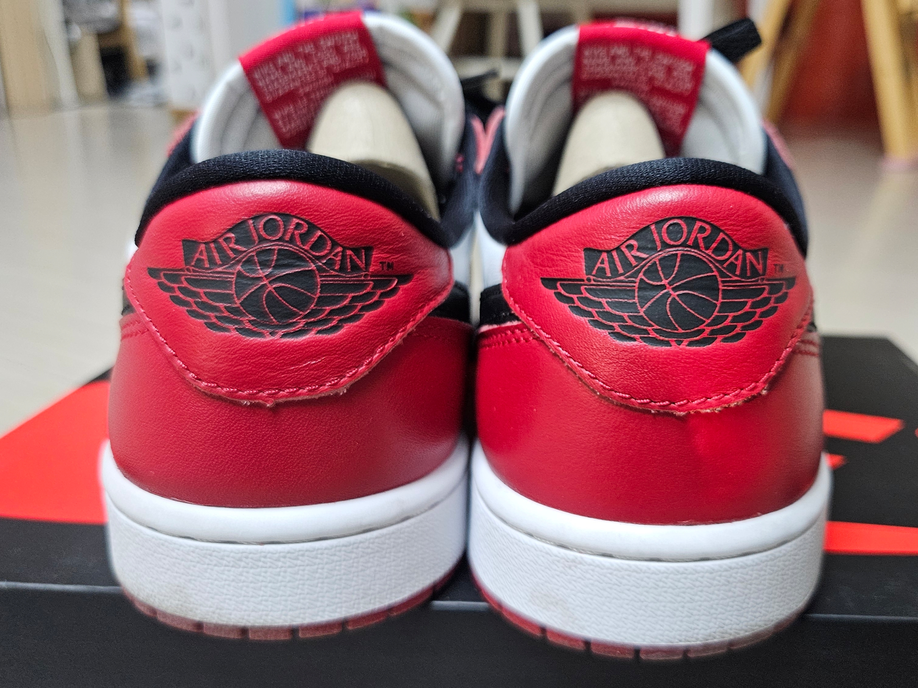 Jordan 1 Retro Low OG Chicago 착용 스타일 - 2