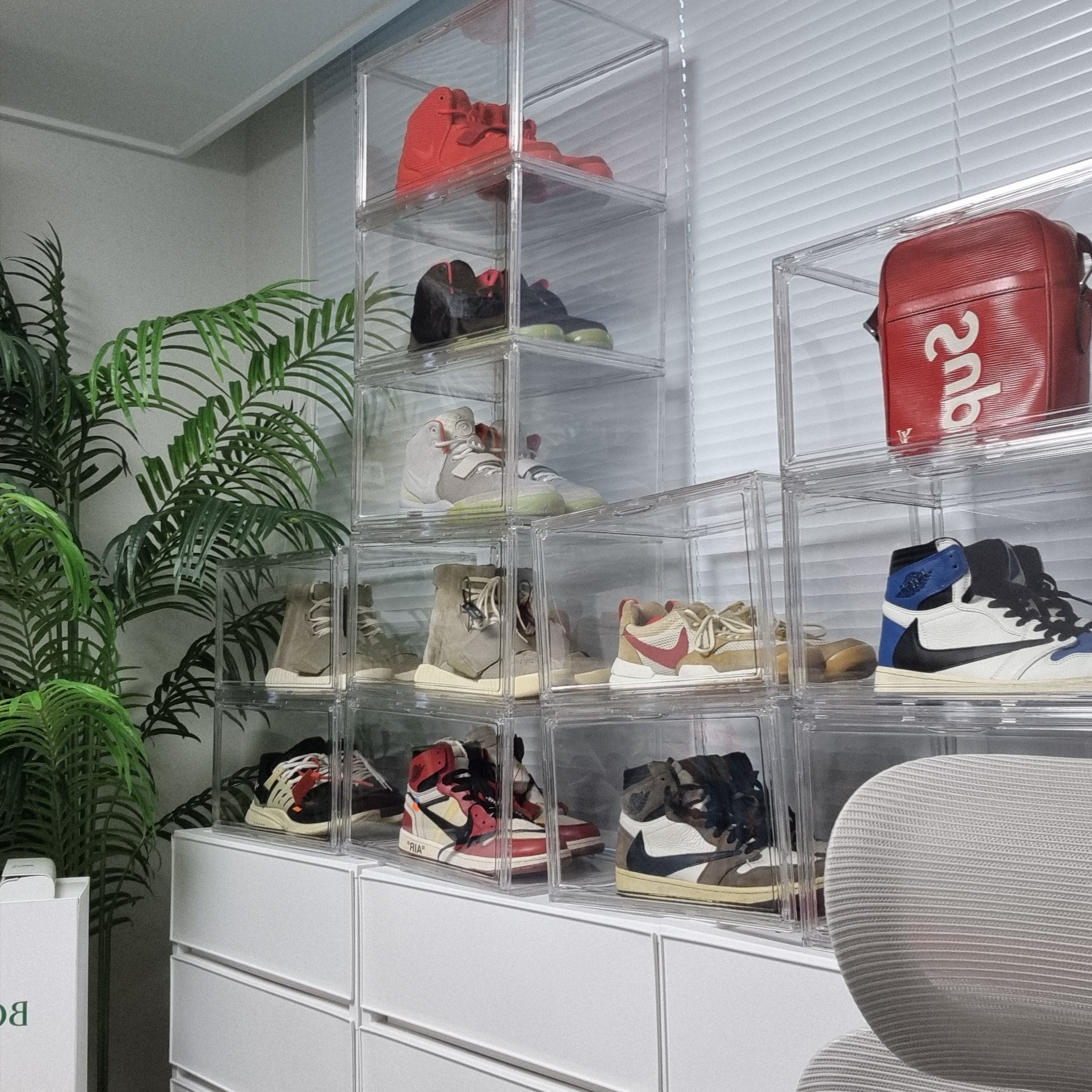 Nike Air Yeezy 2 Red October, Nike Air Yeezy 2 Solar Red 착용 스타일 - 2