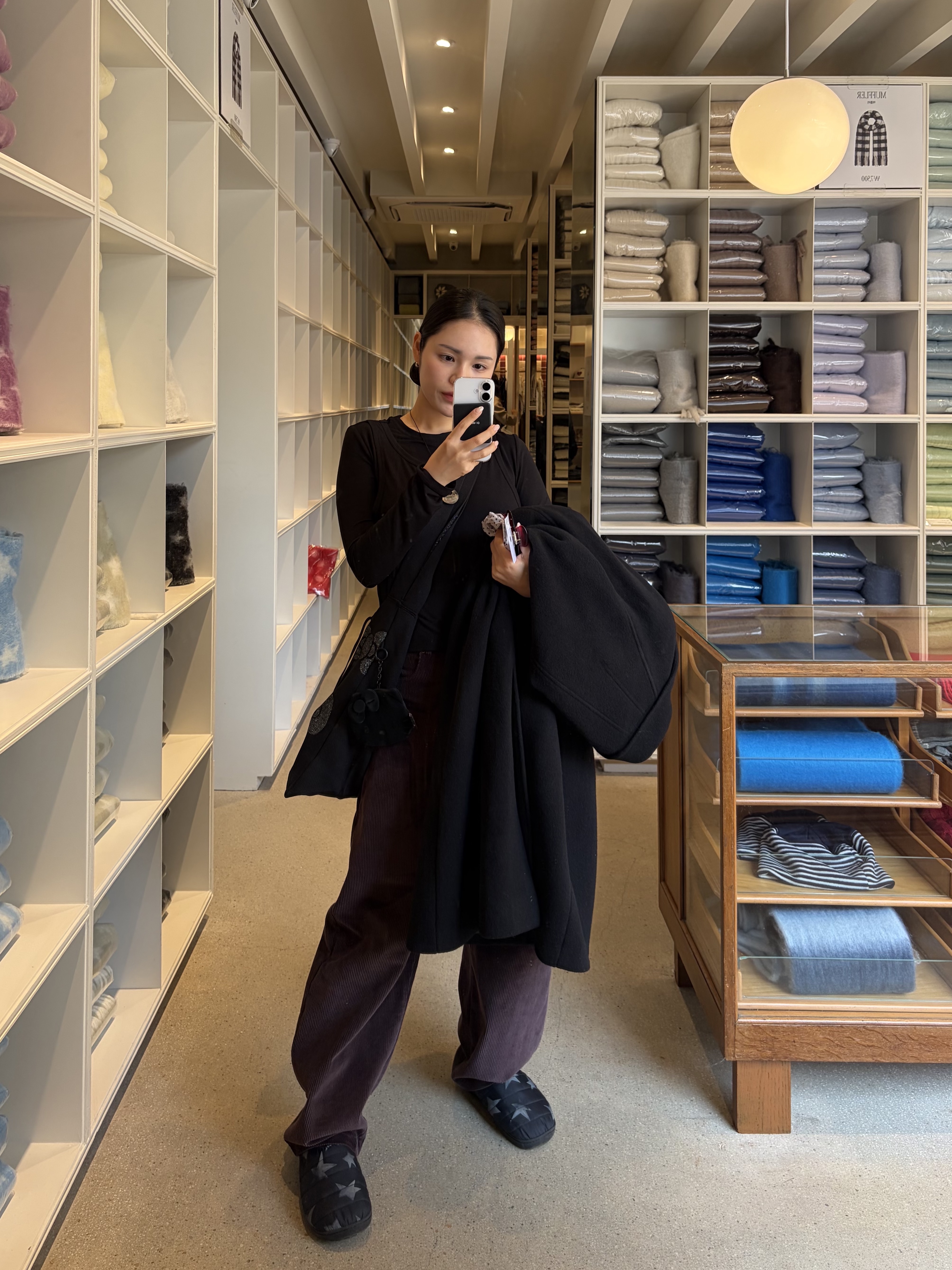 Subu Packable Exclusive Black, Joseph&Stacey Haze Mini Pouch Hello Kitty Black 착용 스타일 - 1