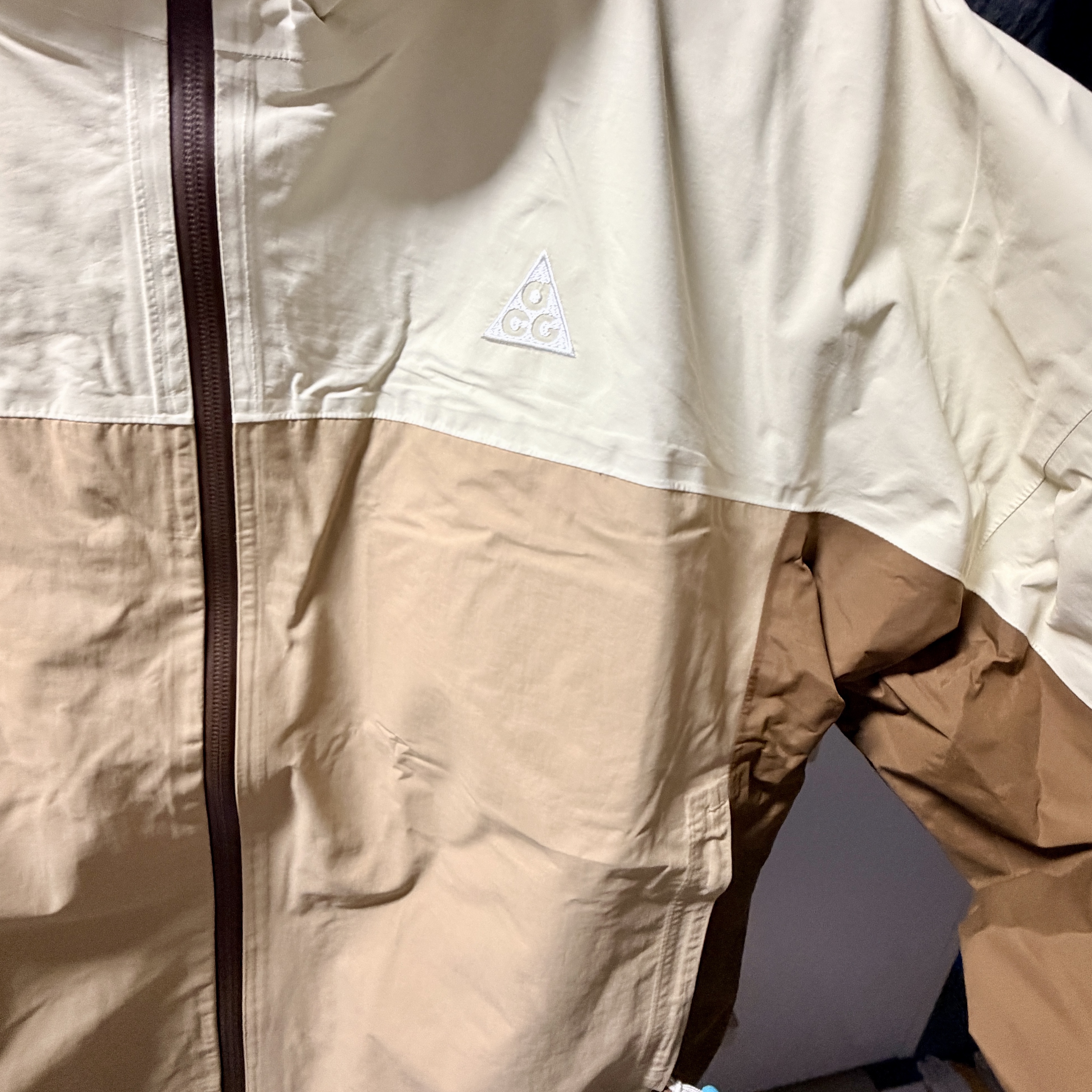 Nike ACG Morpho Storm-Fit ADV Rain Jacket Light Khaki Parachute Beige - Asia 착용 스타일 - 2