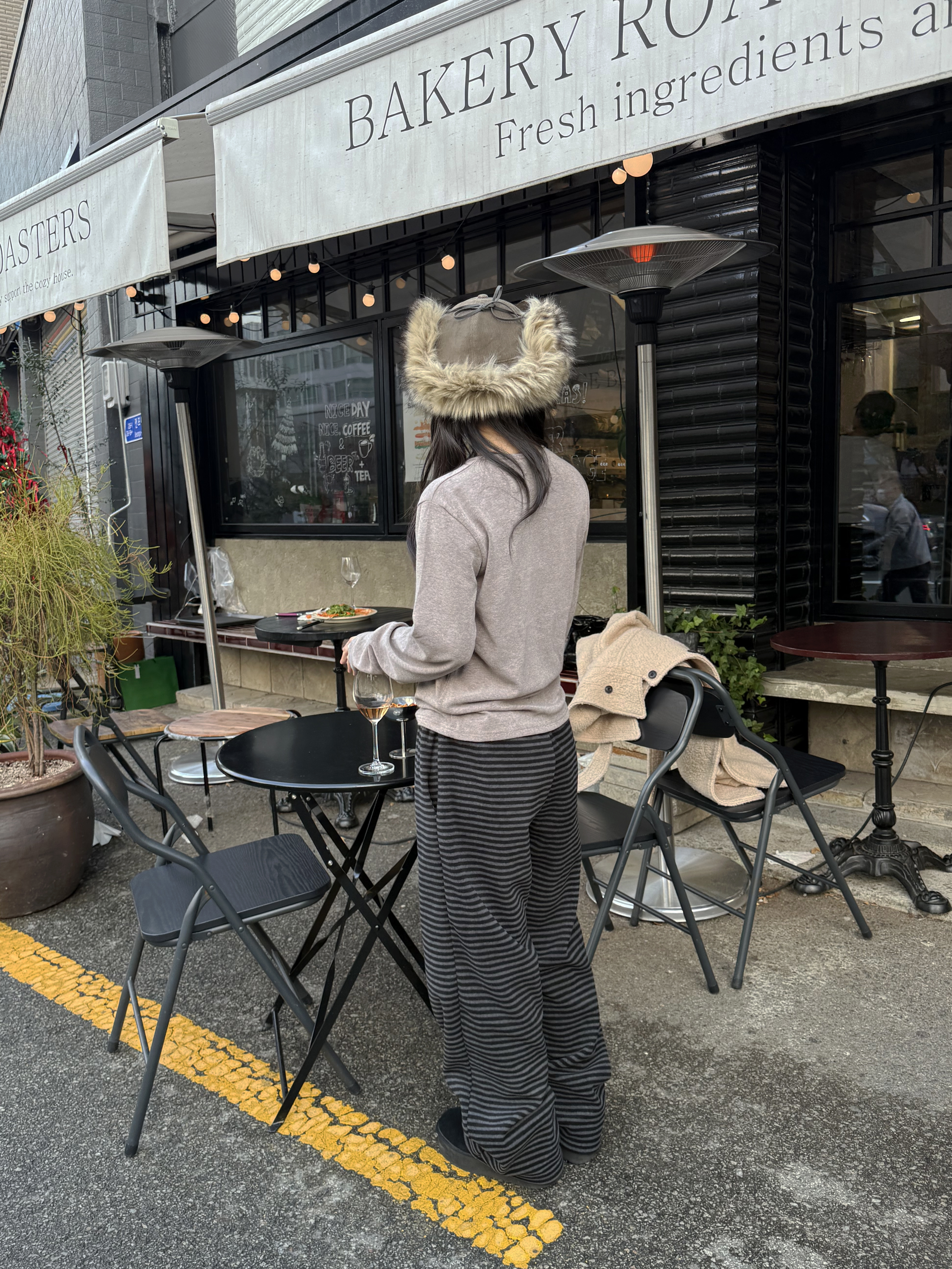 Open Yy Faux Fur Corduroy Earflap Cap Khaki 착용 스타일 - 3