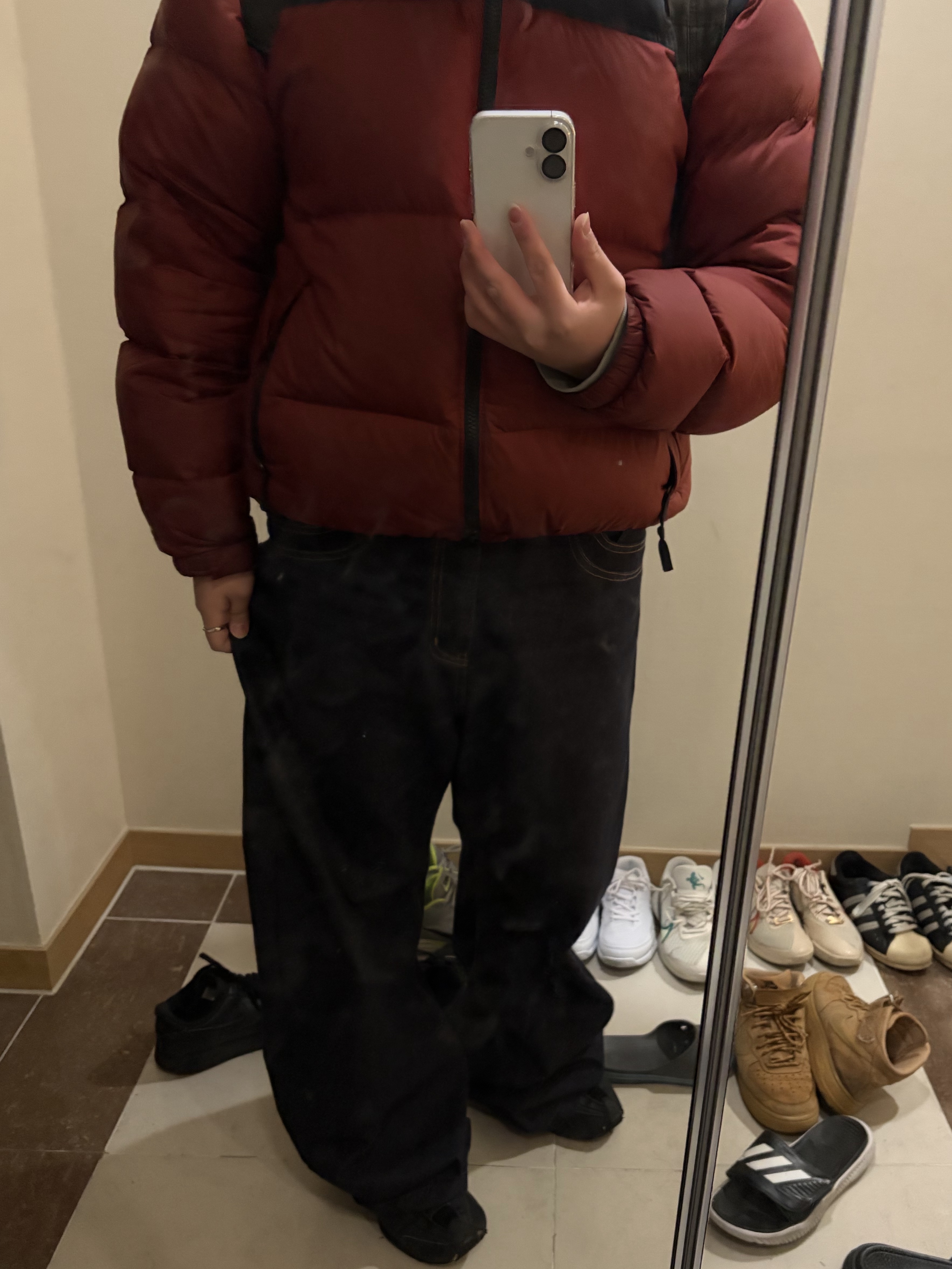 The North Face 1996 Retro Nuptse Jacket Brick House Red, Stussy Canvas Backpack Washed Black 착용 스타일
