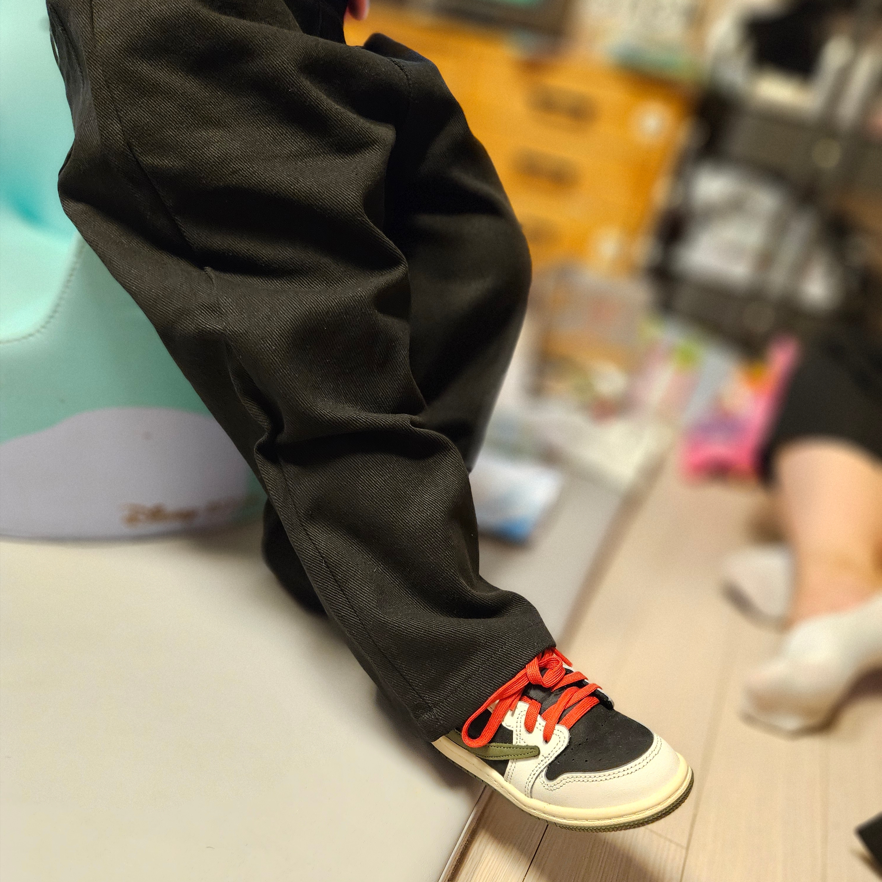 (TD) Jordan 1 x Travis Scott Retro Low OG SP Medium Olive, Jordan 1 x Travis Scott x Fragment Retro Low OG SP Military Blue 착용 스타일 - 5