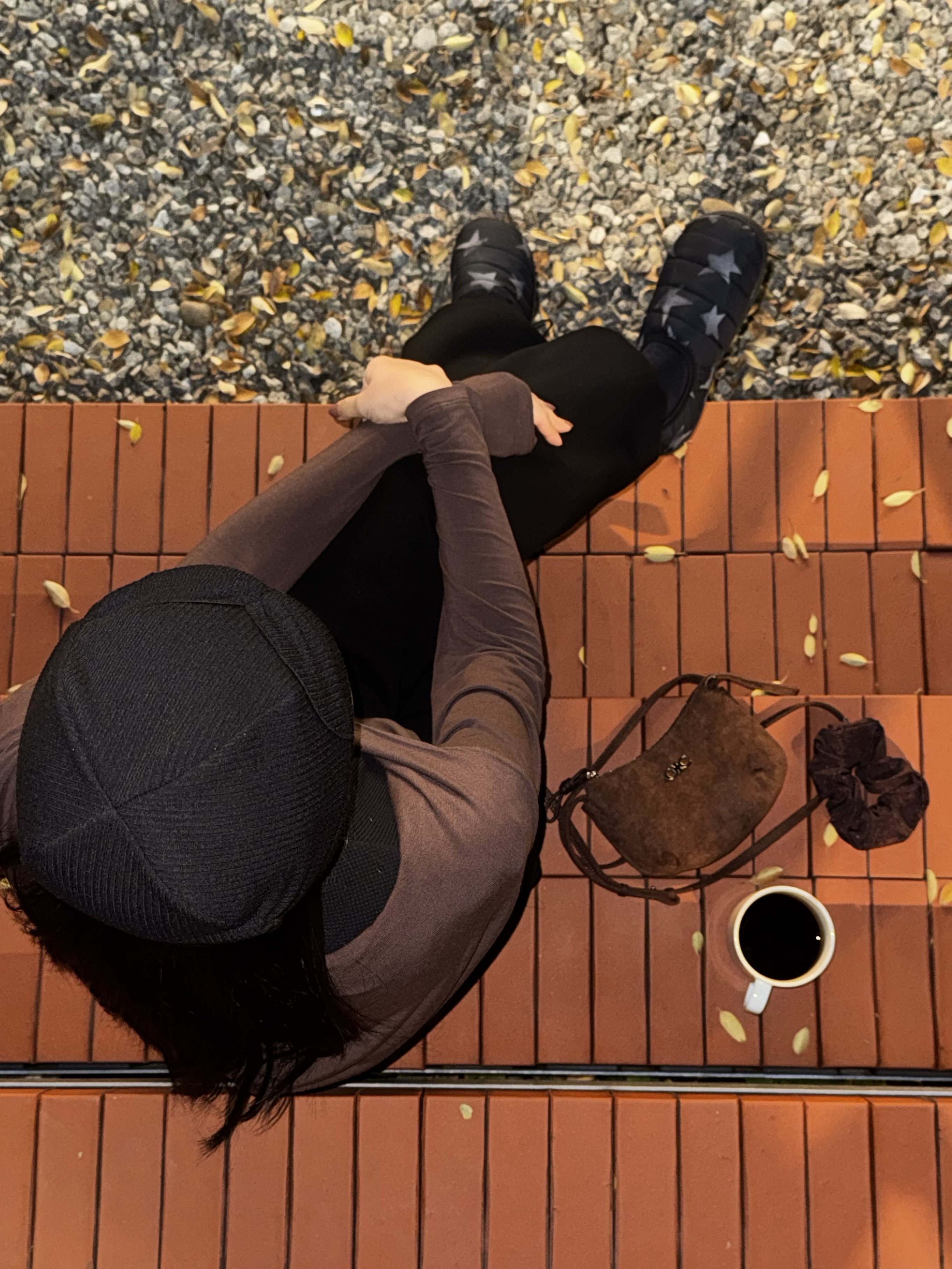 Subu Packable Exclusive Black, Lemaire Medium Croissant Bag Soft Grained Leather Dark Chocolate 착용 스타일 - 1