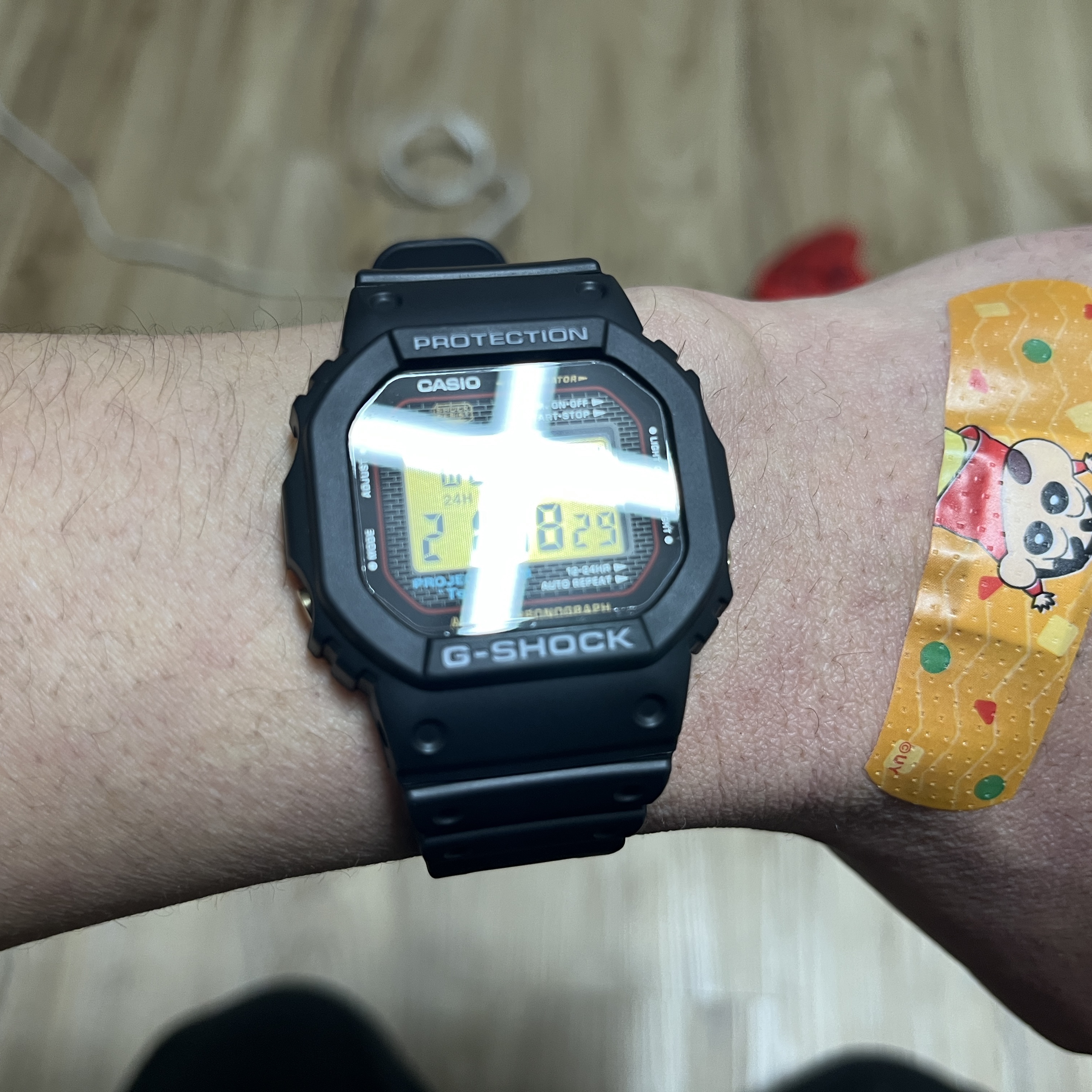 Casio G-Shock 40th Anniversary Recrystallized Series DW-5040PG-1 착용 스타일 - 4