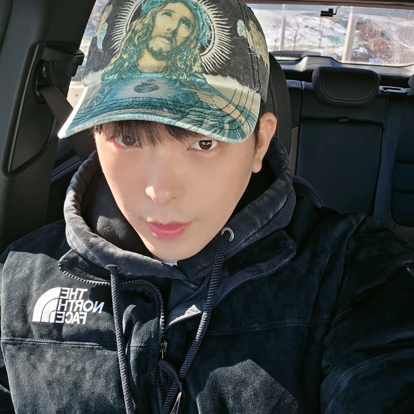Supreme Jesus 5-Panel Black - 25FW 착용 스타일 - 2