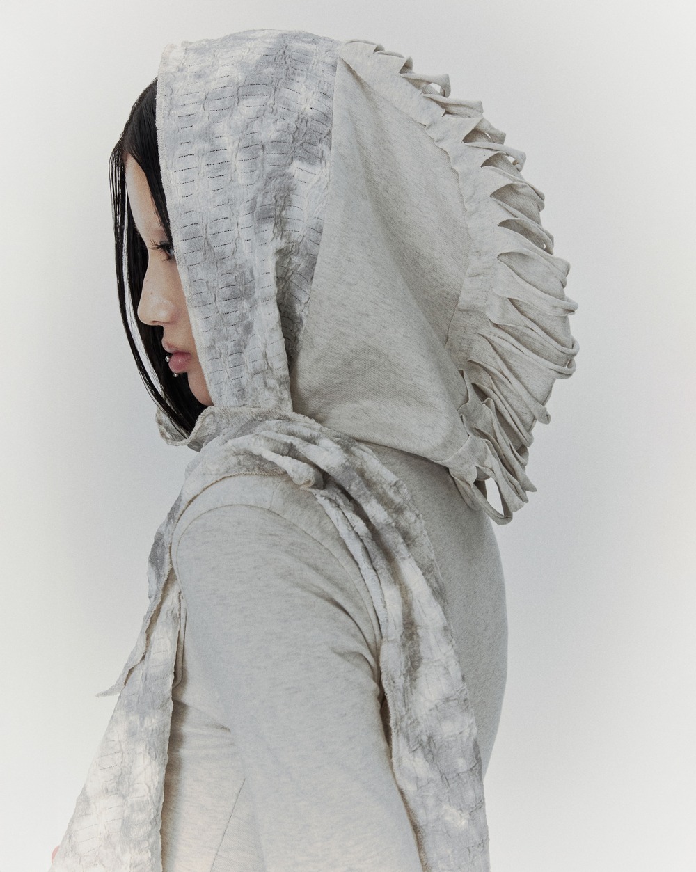 (W) 보니앤키예 디스트레스드 후드 스카프 드레스 오트밀((W) bonienkiye Distressed Hood Scarf Dress Oatmeal) - 3