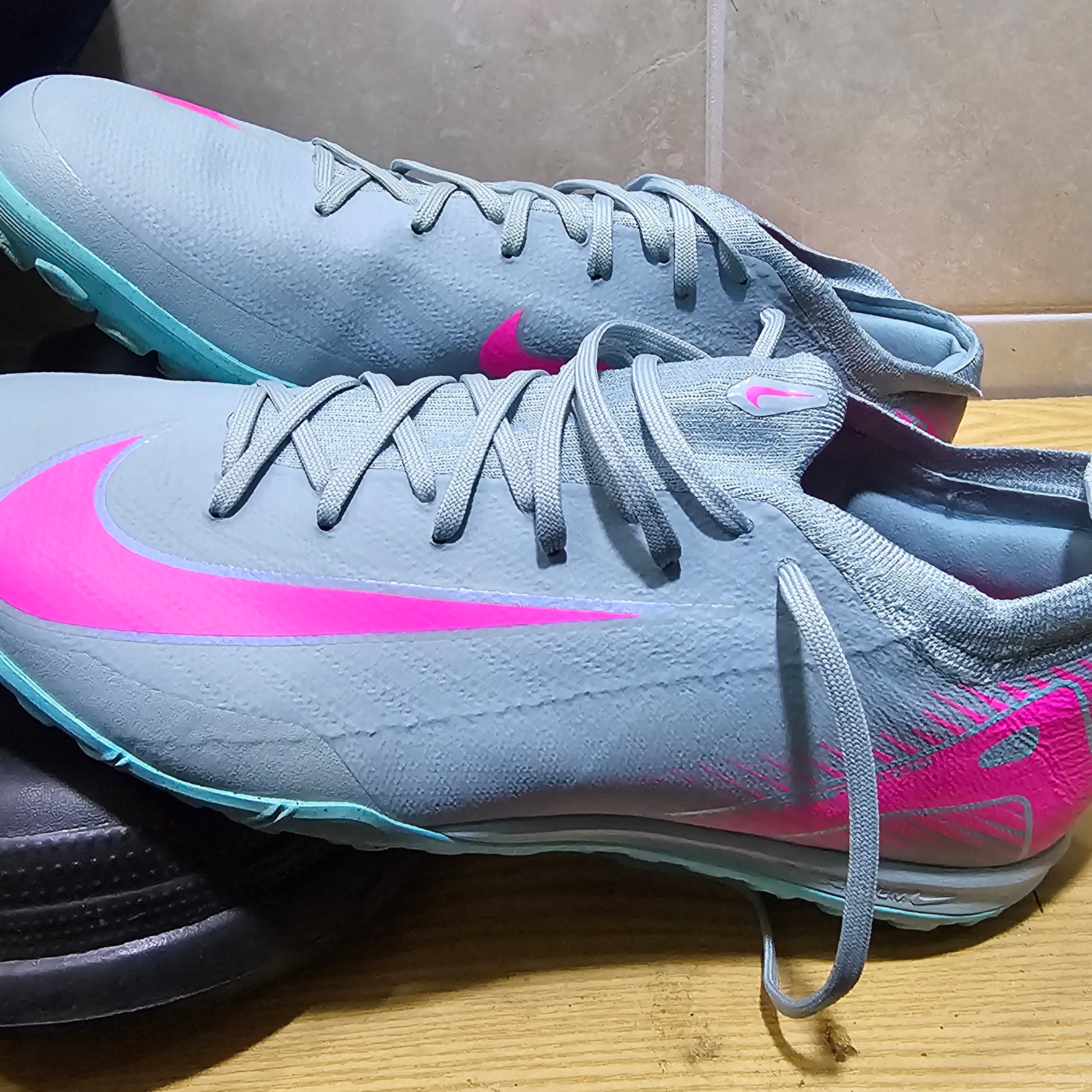 Nike Zoom Mercurial Vapor 16 Pro TF Ocean Cube Pink Blast 착용 스타일