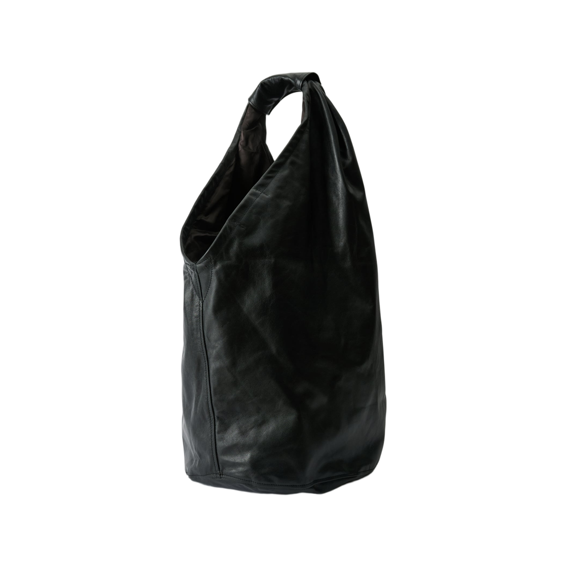 A2258DMB Our Legacy Drip Bag Malleable Black Bull Hide