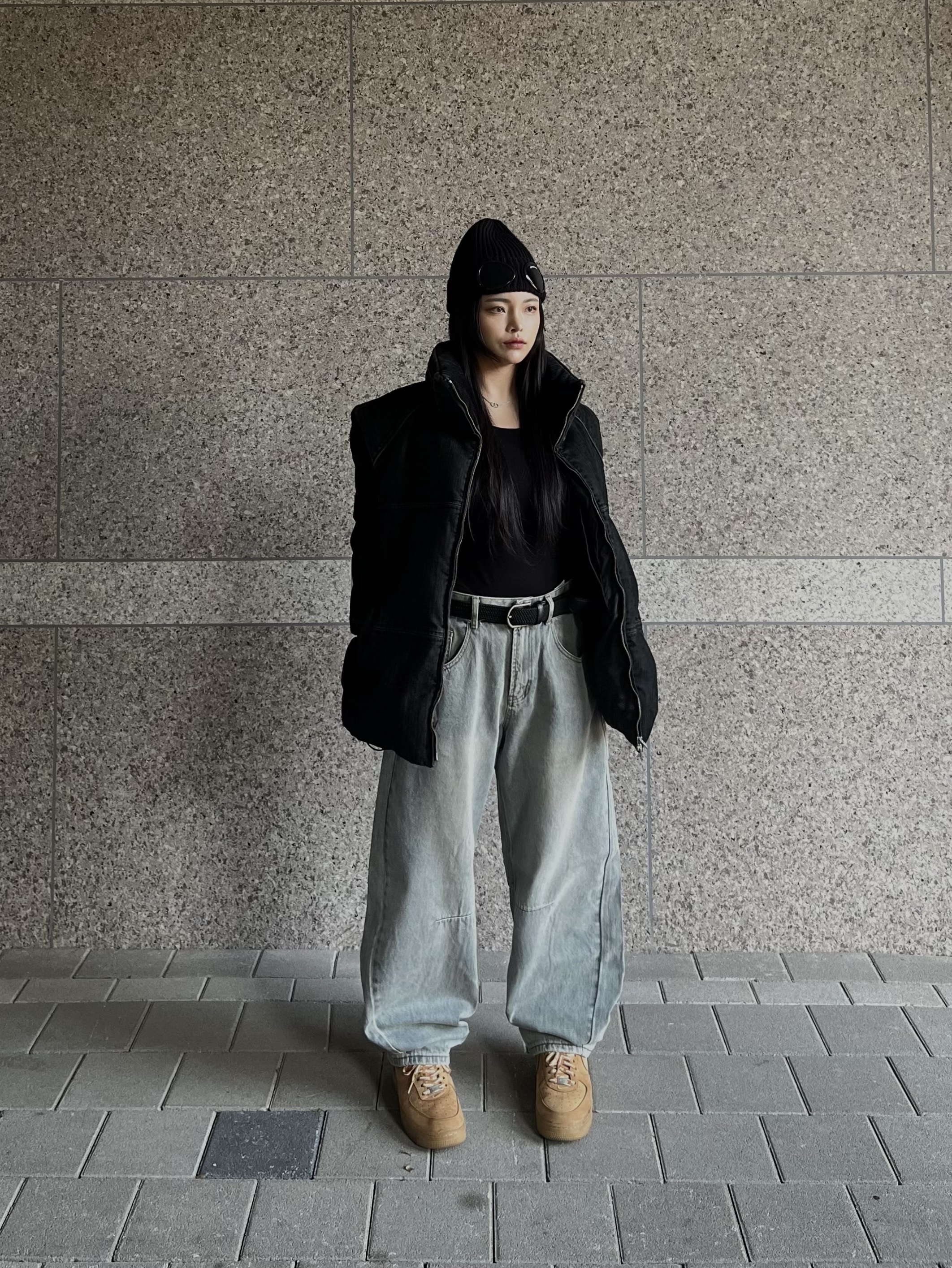 Nike x Supreme Air Force 1 Low Flax, C.P. Company Extra Fine Merino Wool Goggle Beanie Black - 24FW 착용 스타일 - 2