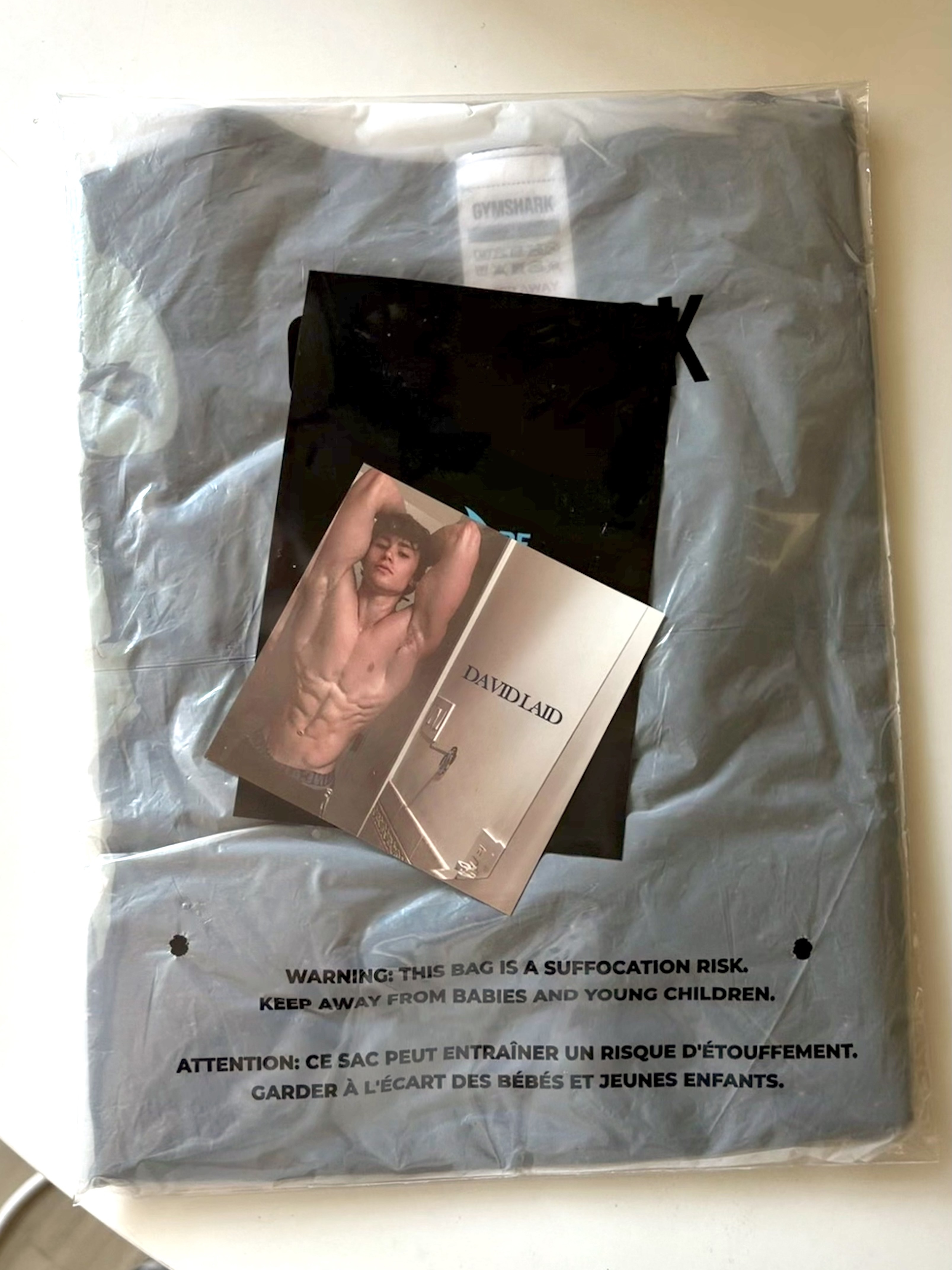 Gymshark Arrival Regular Fit T-Shirt Black, Gymshark Onyx Midnight 5.0 Seamless L S T-Shirt Black Black 착용 스타일 - 1