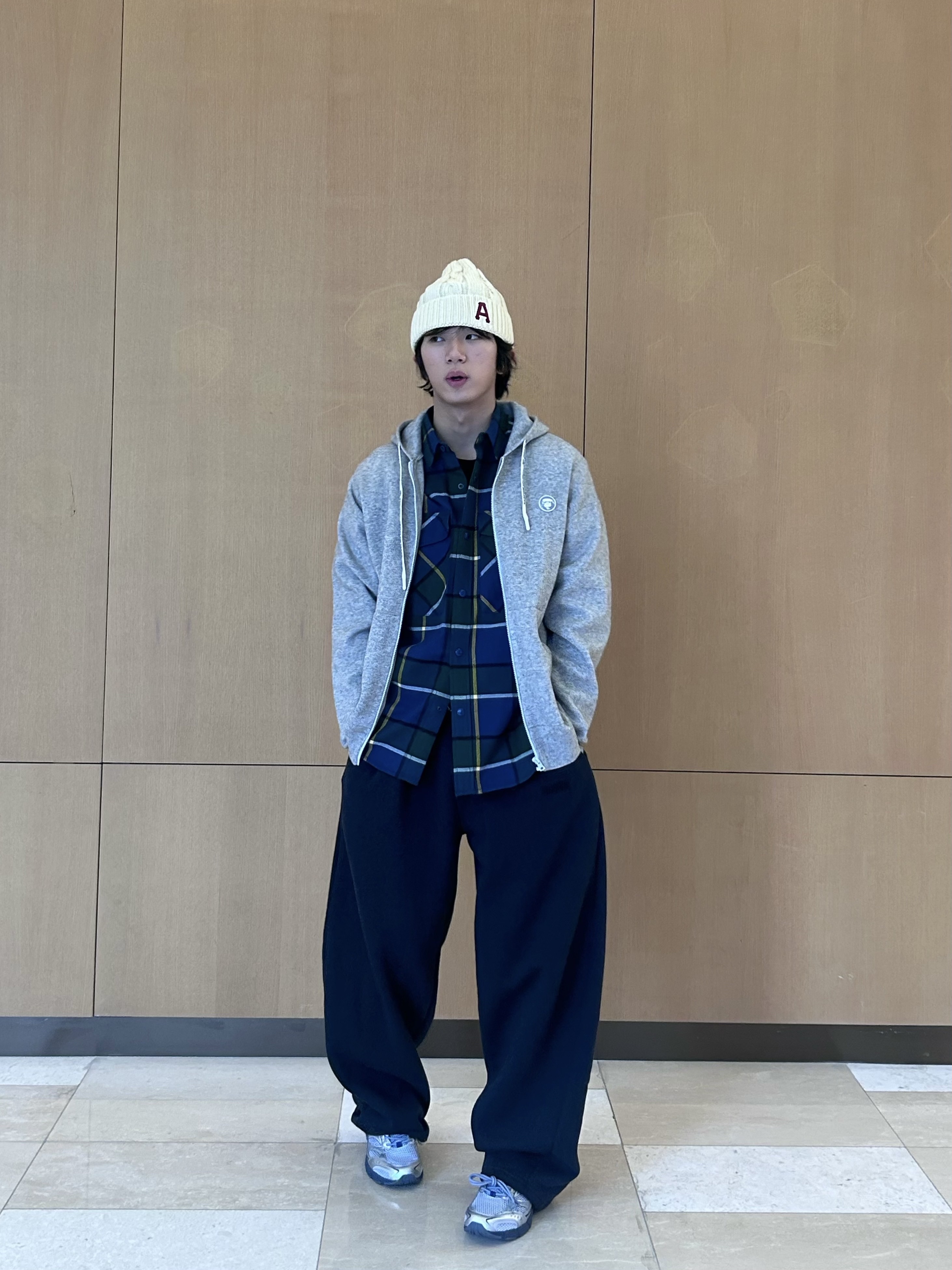 AAPE Now Knit Heather White - 25FW 착용 스타일 - 4