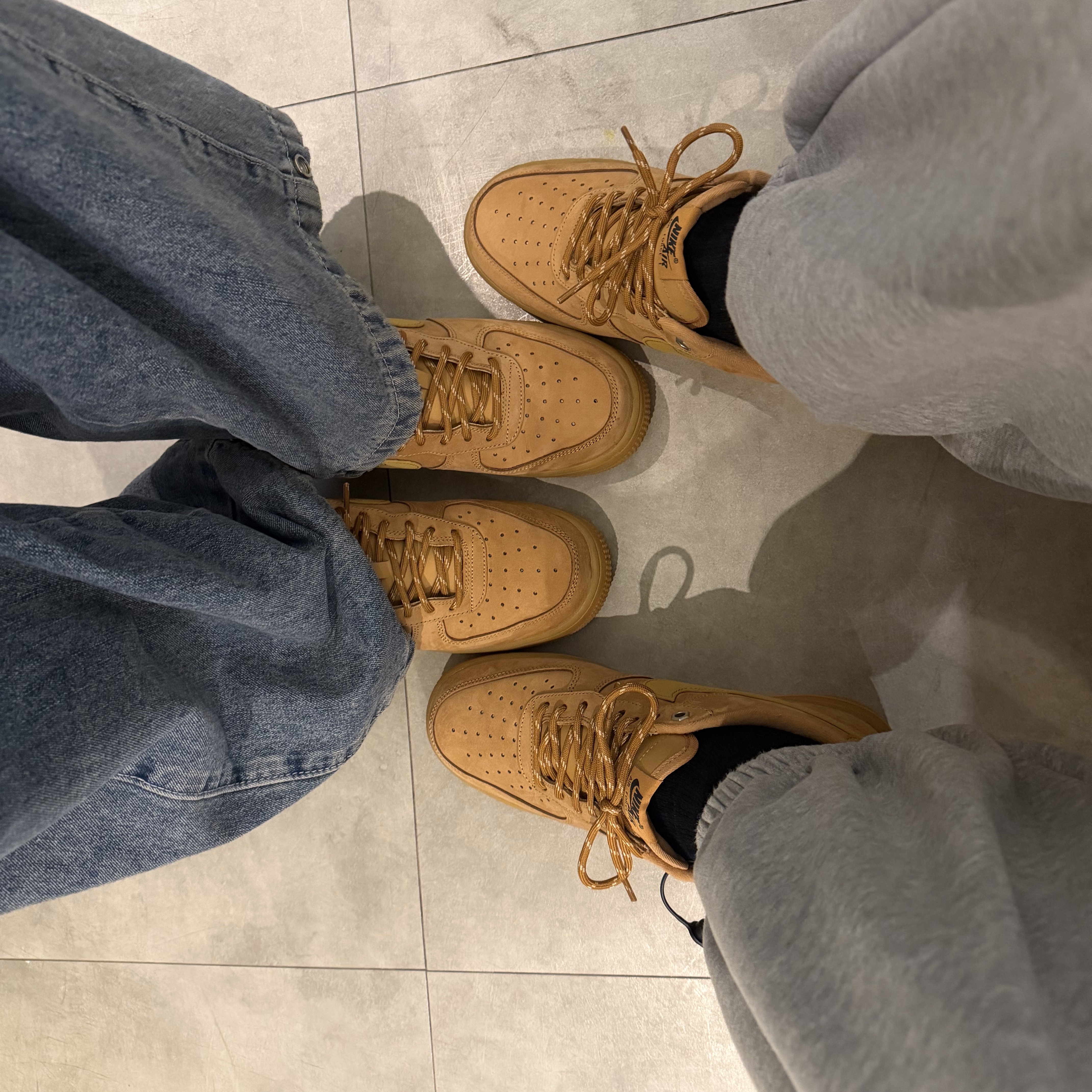 Nike Air Force 1 '07 WB Flax 착용 스타일