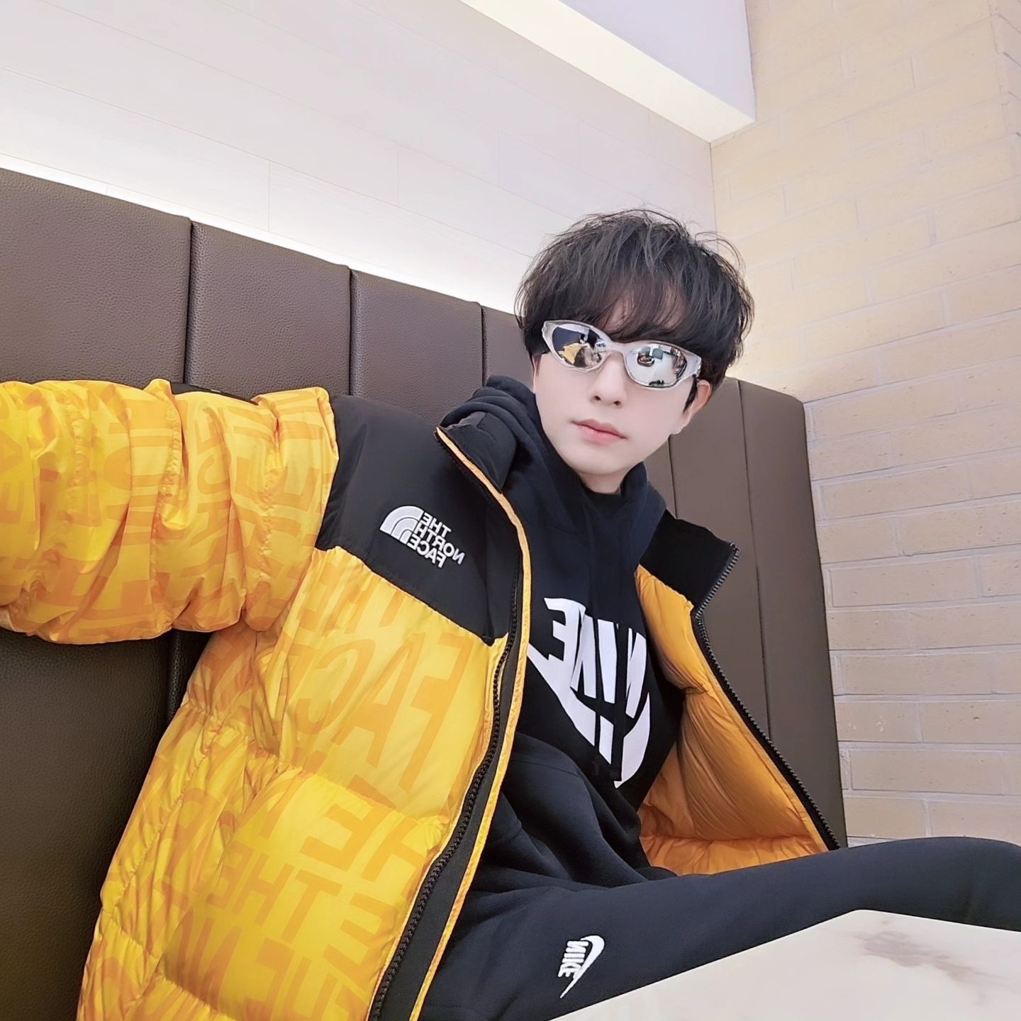 Nike NSW Club Fleece Graphic Pullover Hoodie black - Asia, Nike NSW Club Fleece Graphic Pullover Hoodie Black - US/EU 착용 스타일 - 4