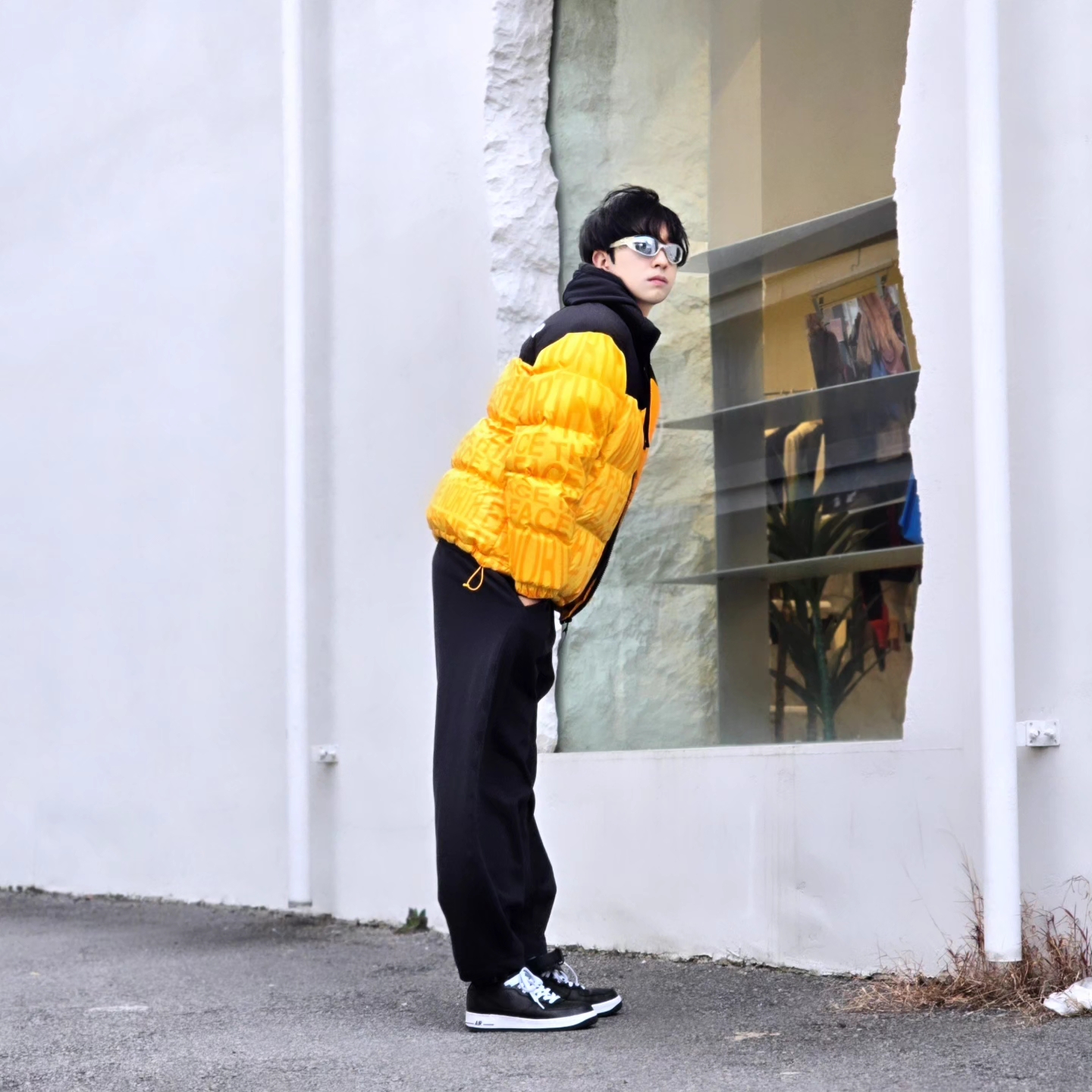 The North Face White Label Novelty Nuptse Down Jacket P Yellow, Nike NSW Club Fleece Graphic Pullover Hoodie black - Asia 착용 스타일 - 6