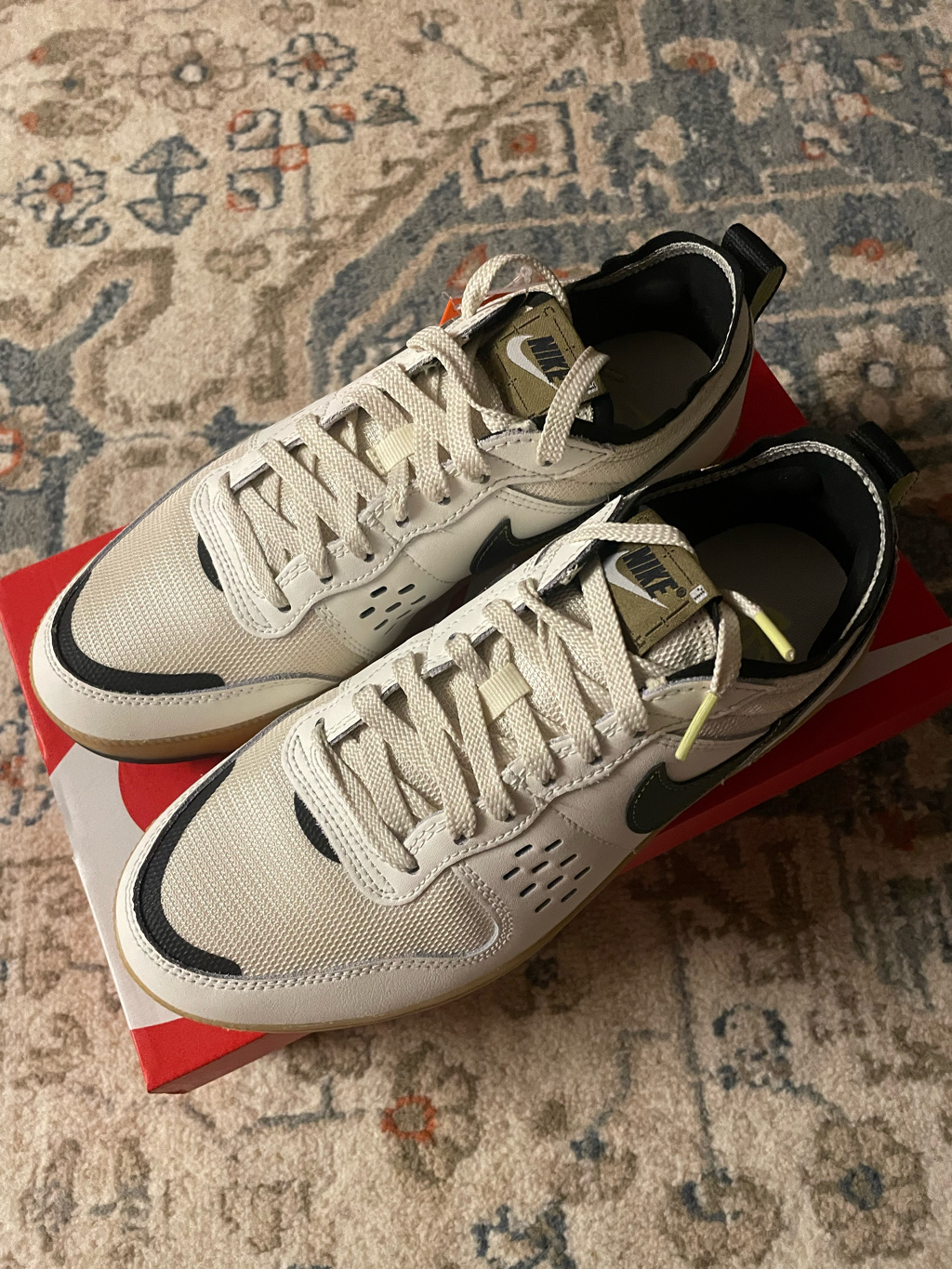 Nike C1TY Sail Coconut Milk 착용 스타일 - 2