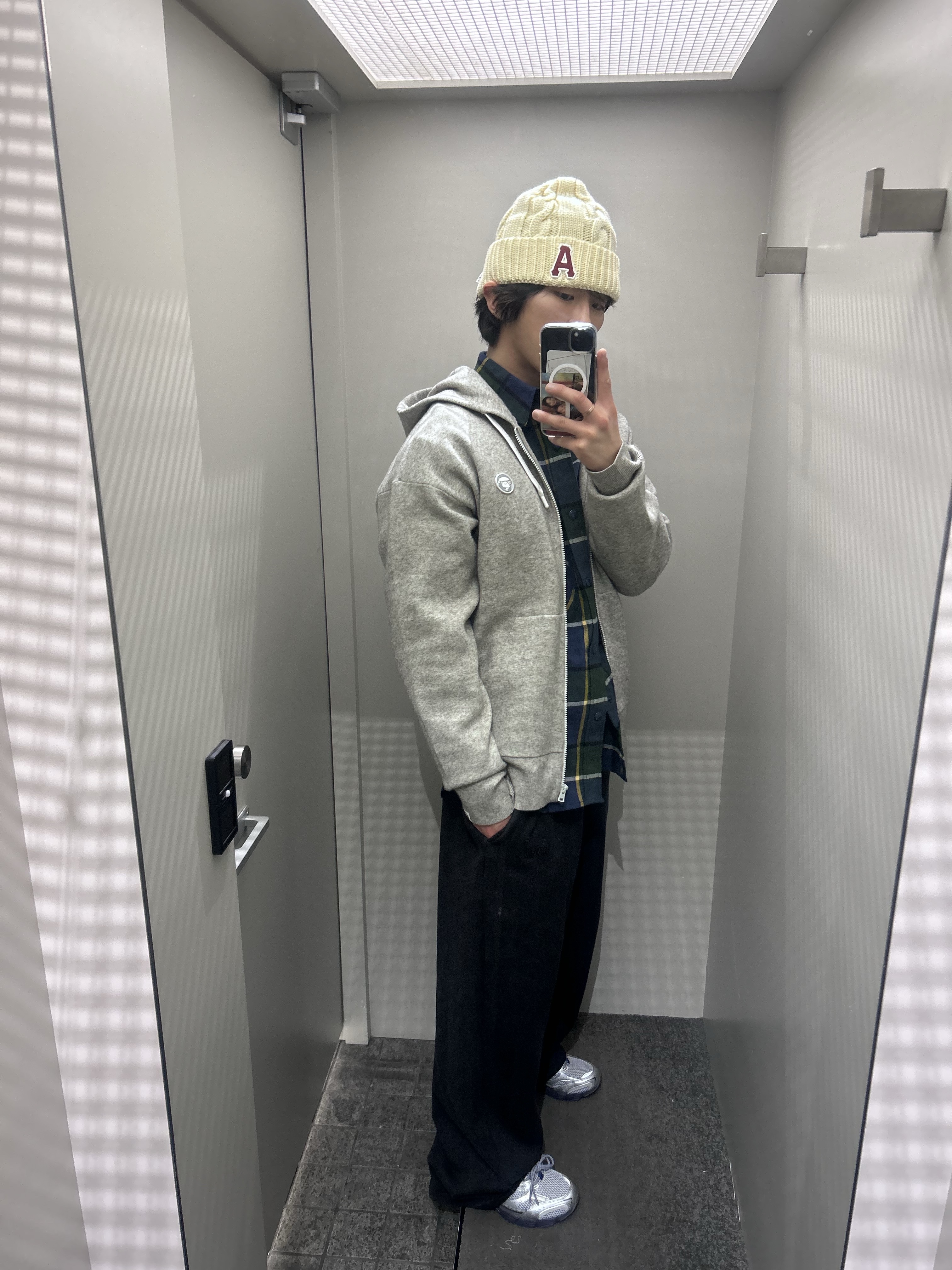 AAPE Now Knit Heather White - 25FW 착용 스타일 - 3