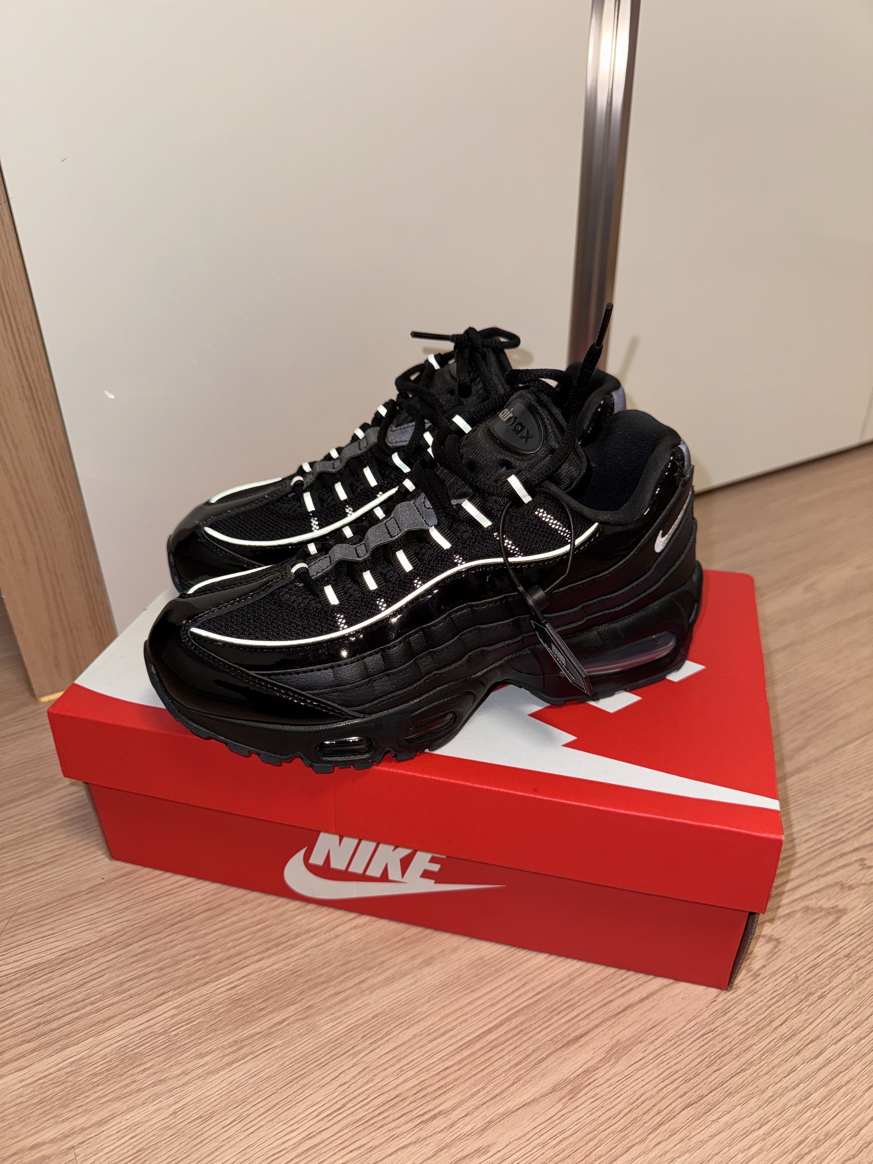 (W) Nike Air Max 95 Big Bubble Black Reflect Silver 착용 스타일
