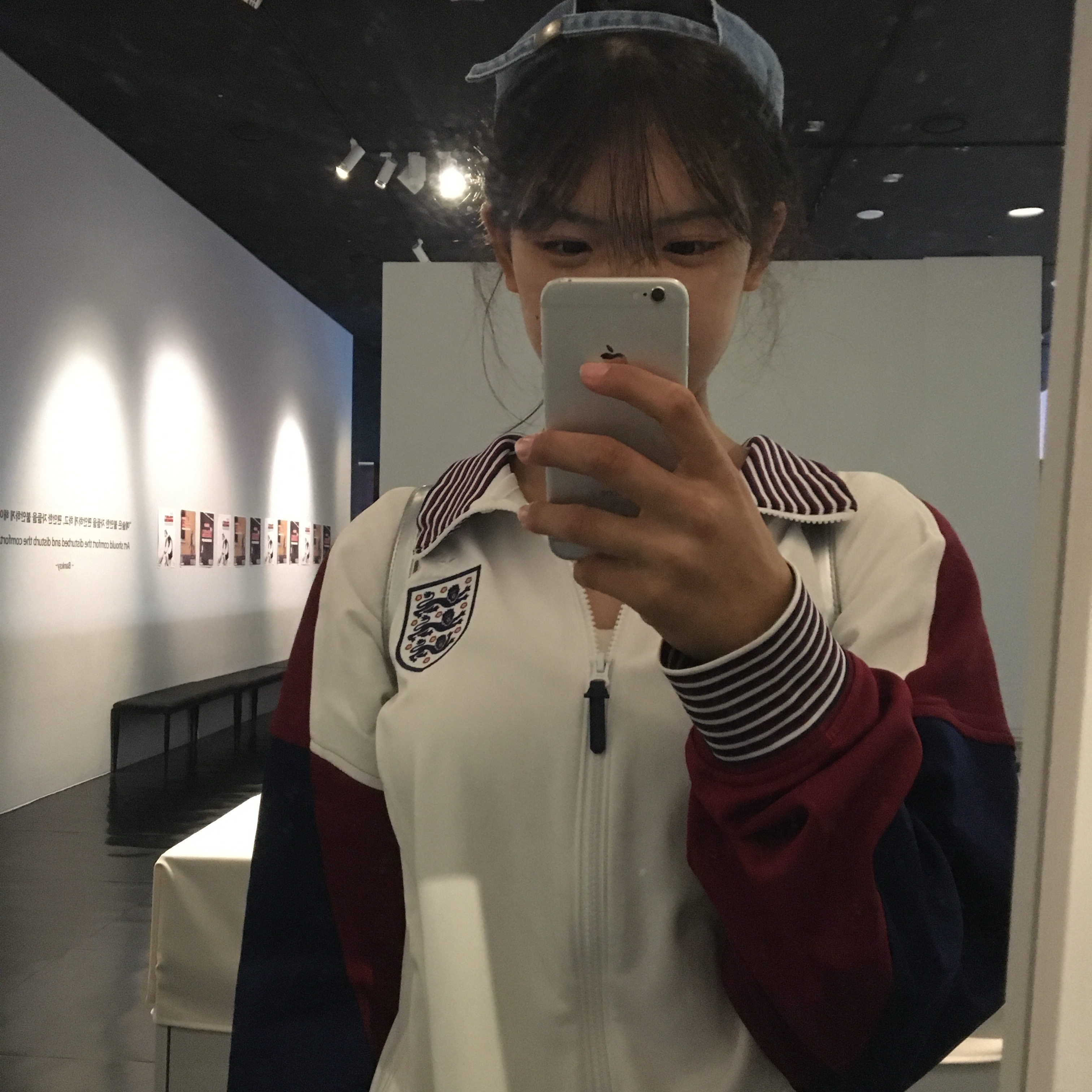 Nike England Dri-Fit Academy Pro Home Soccer Jacket White 착용 스타일 - 1