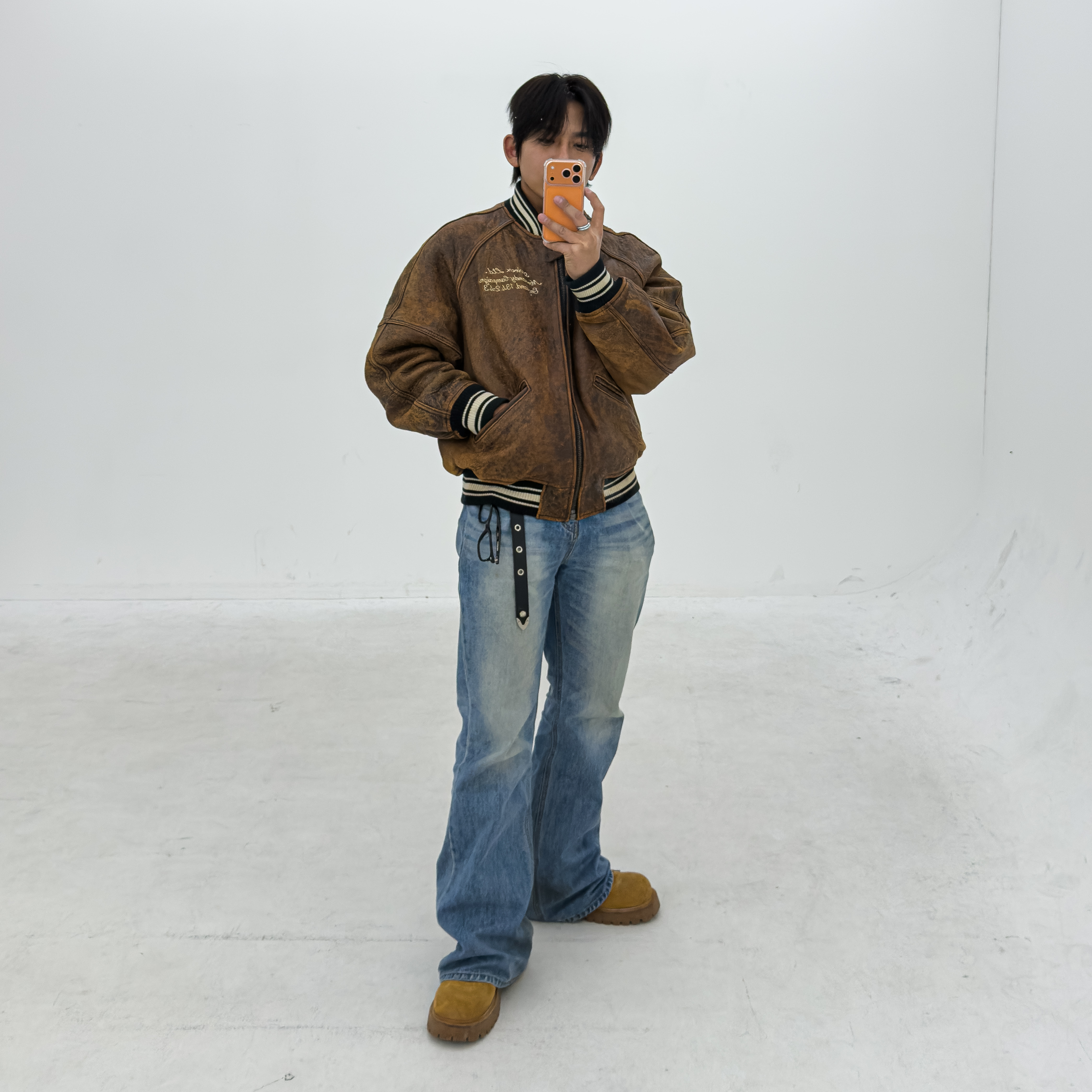 Avirex 7522 A-2 Leather Jacket Brown - 24FW, Kinchi x My Name Is Peter Boots - 888 (a) Yellow 착용 스타일 - 1