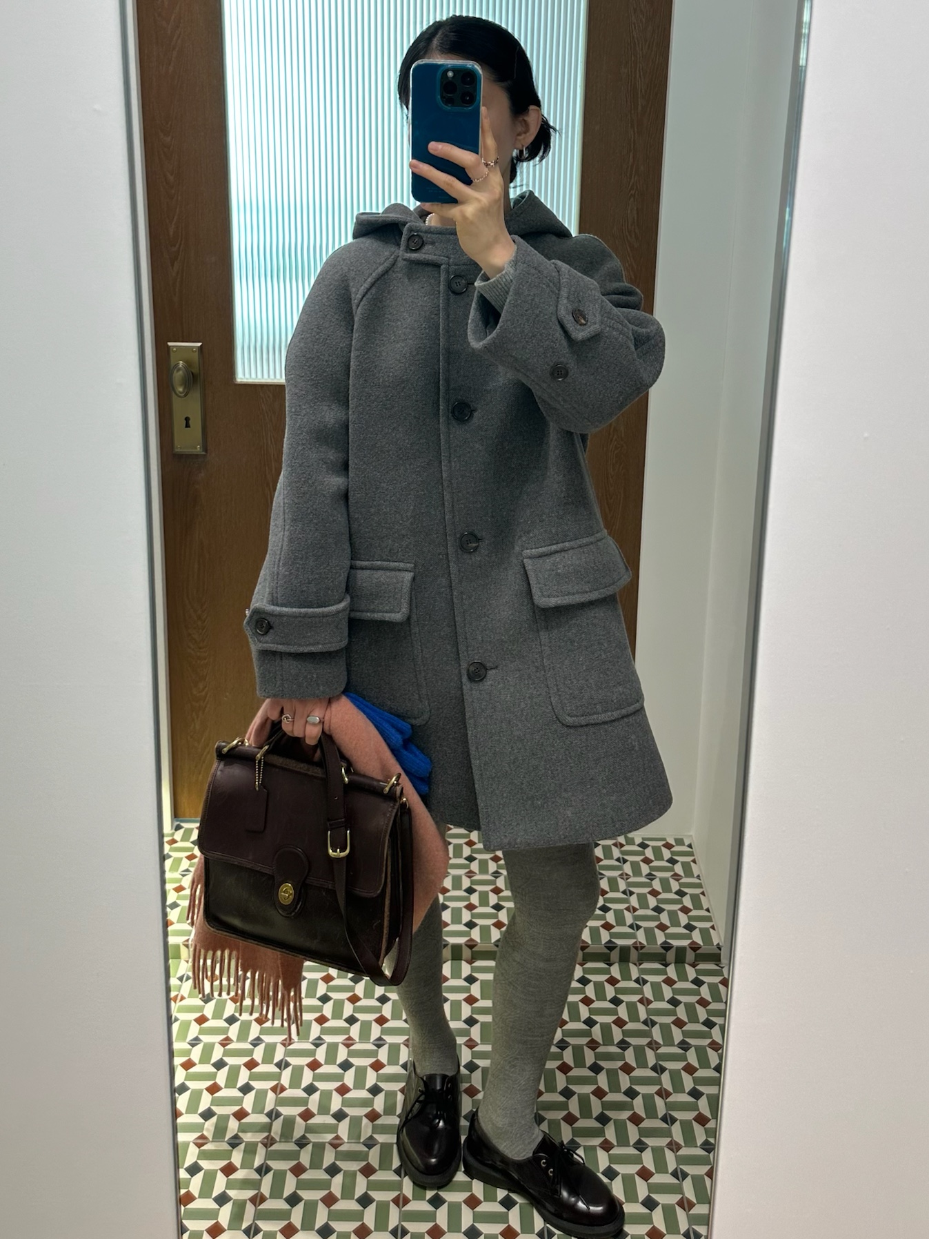 Acne Studios Narrow Wool Fringe Muffler Rose Melange, Dr. Martens 1461 Arcadia Leather Shoes Cherry Red Arcadia 착용 스타일 - 7