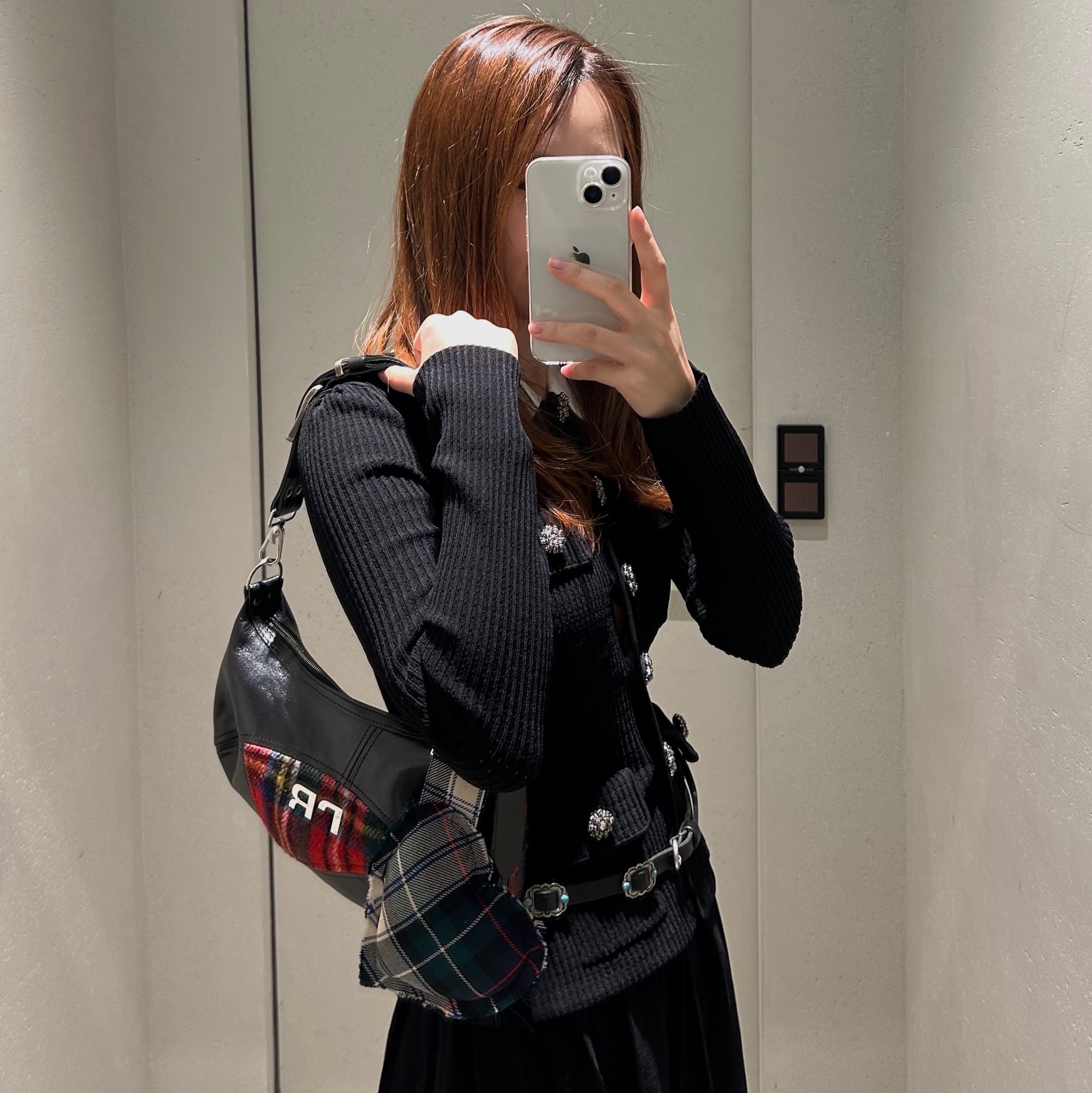 Rust Mood 55D 0008 Blt 12-013 Black - 26SS 착용 스타일 - 1