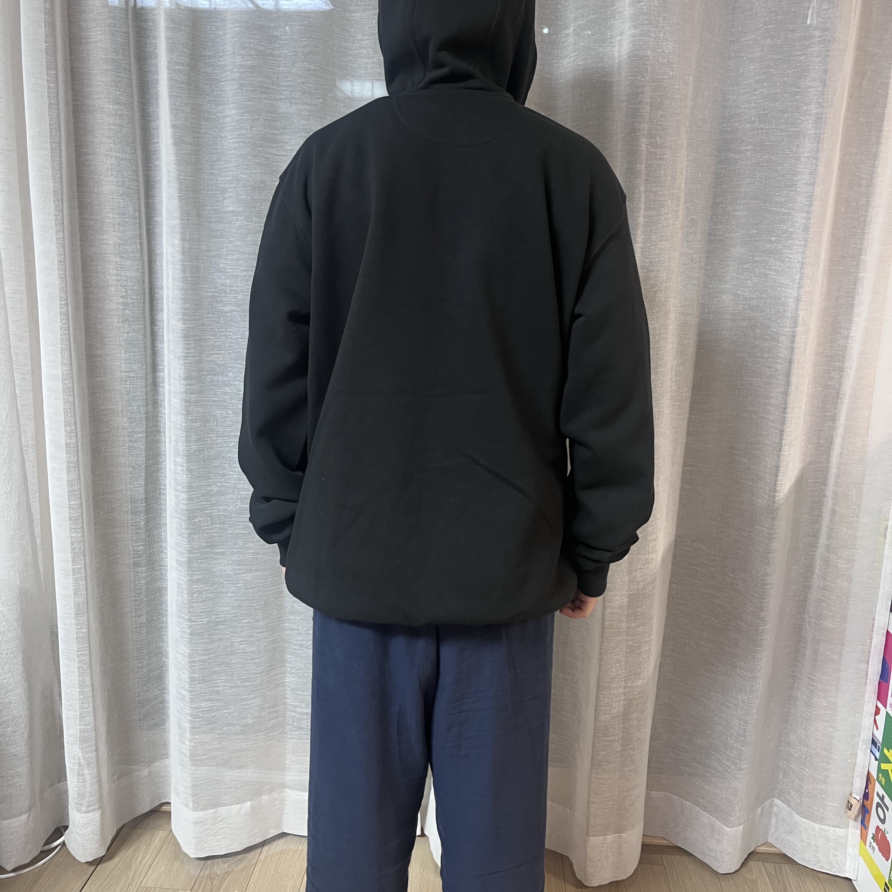 Carhartt Loose Fit Midweight Regular Full Zip Sweatshirt Black 착용 스타일 - 2